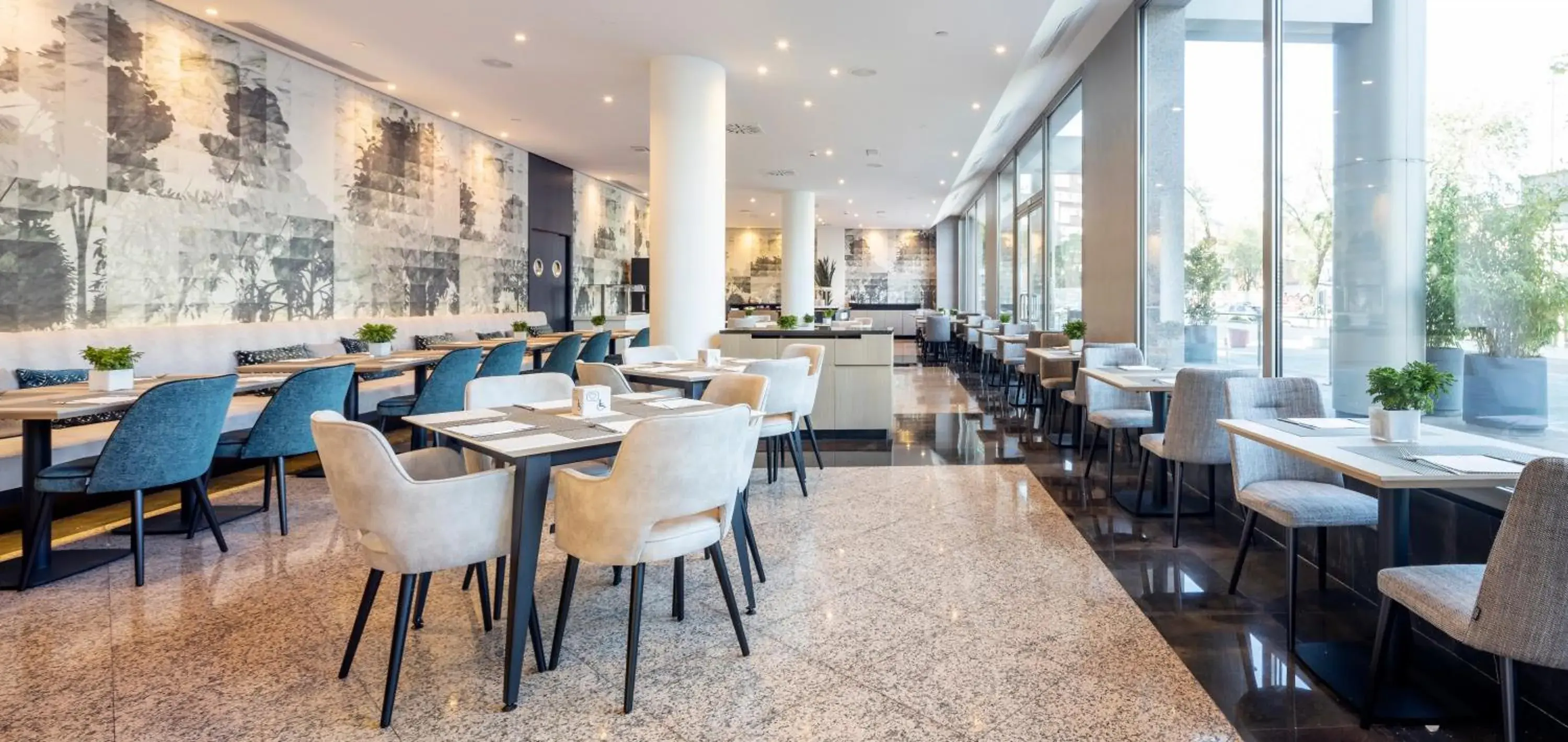 Restaurant/places to eat in Ilunion Alcalá Norte Restaurant/places to eat in Ilunion Alcalá Norte