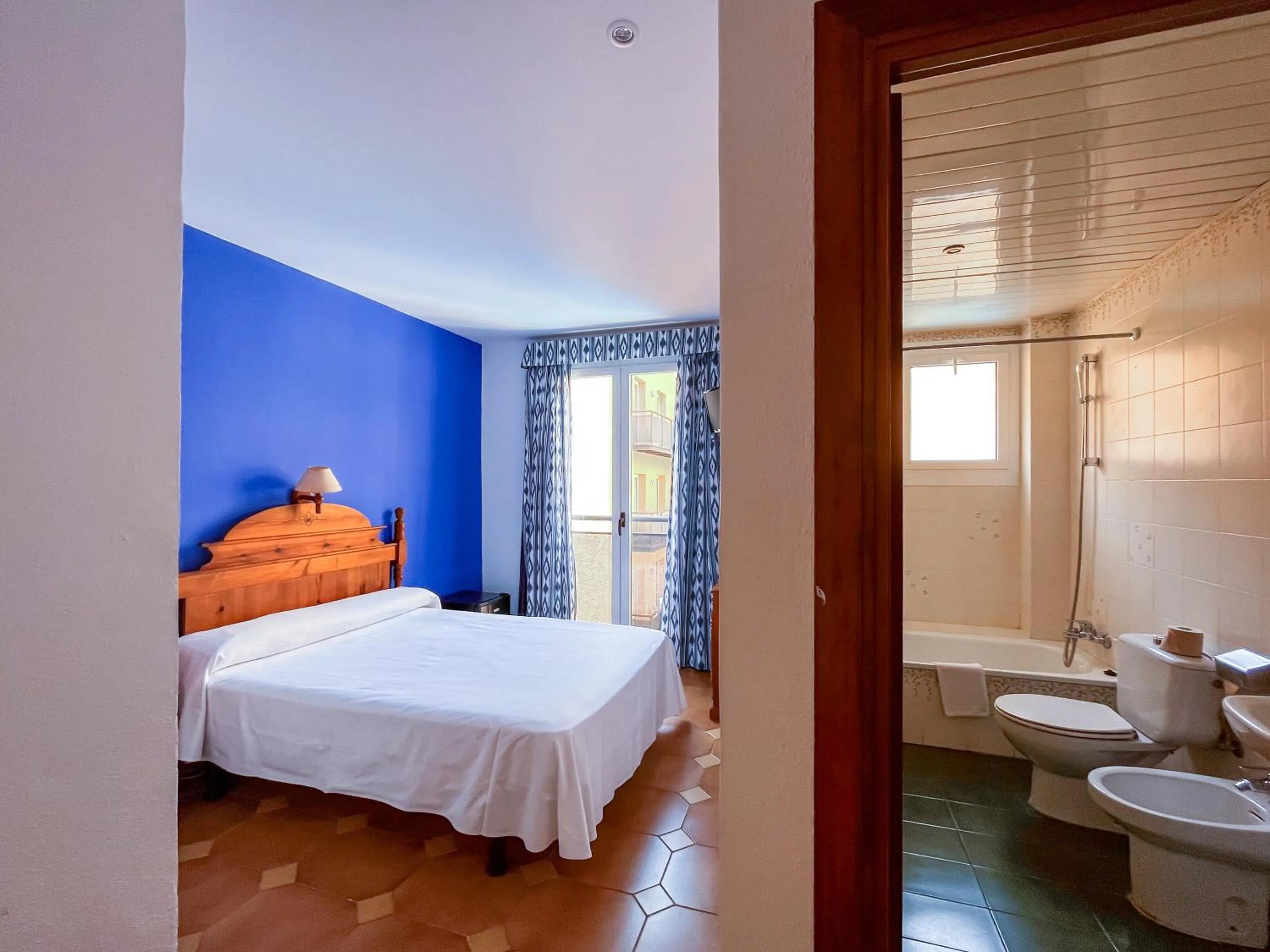 Economy Twin Room in RVHotels Mar de Tossa