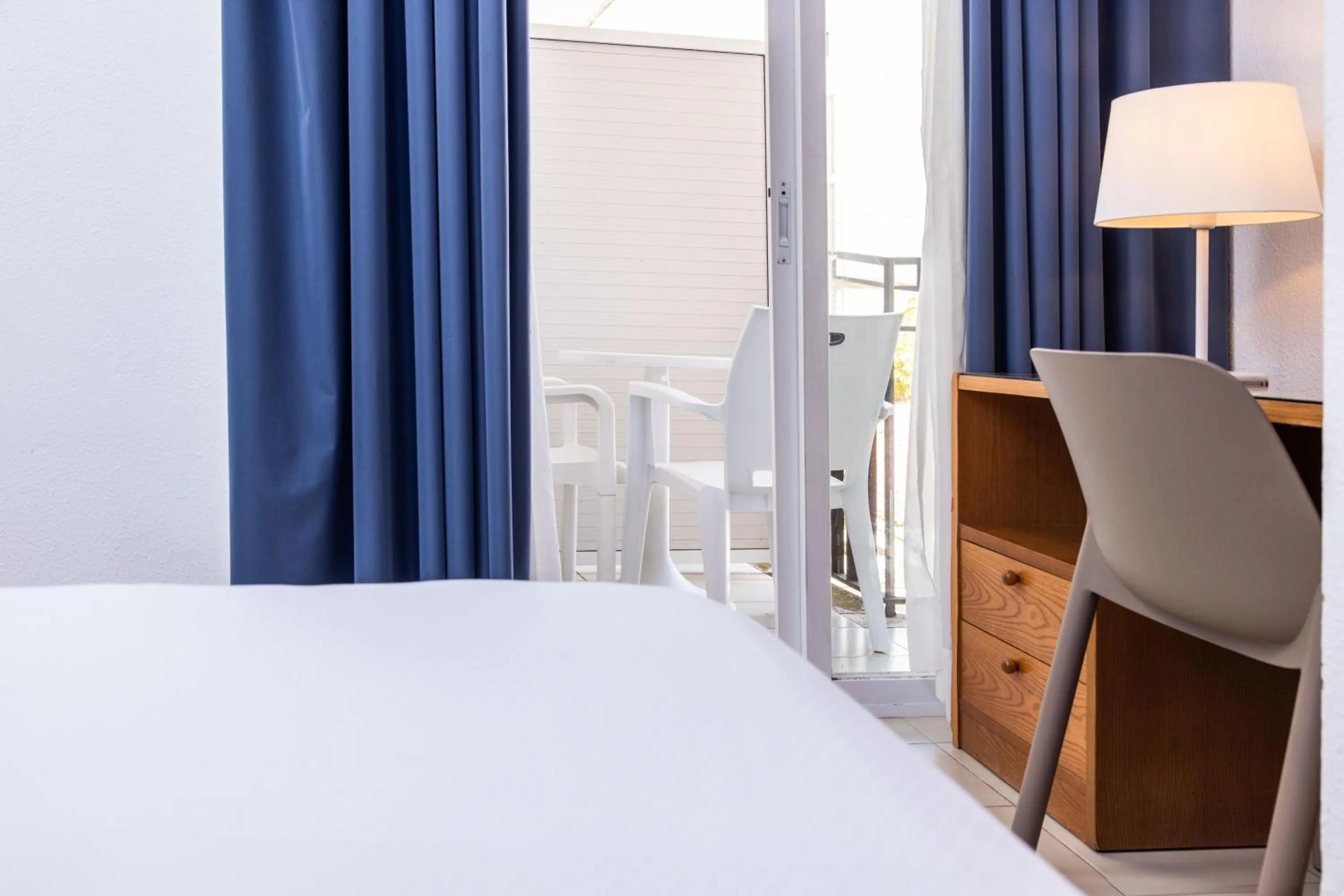 Bedroom, Bed in RVHotels Mar de Tossa