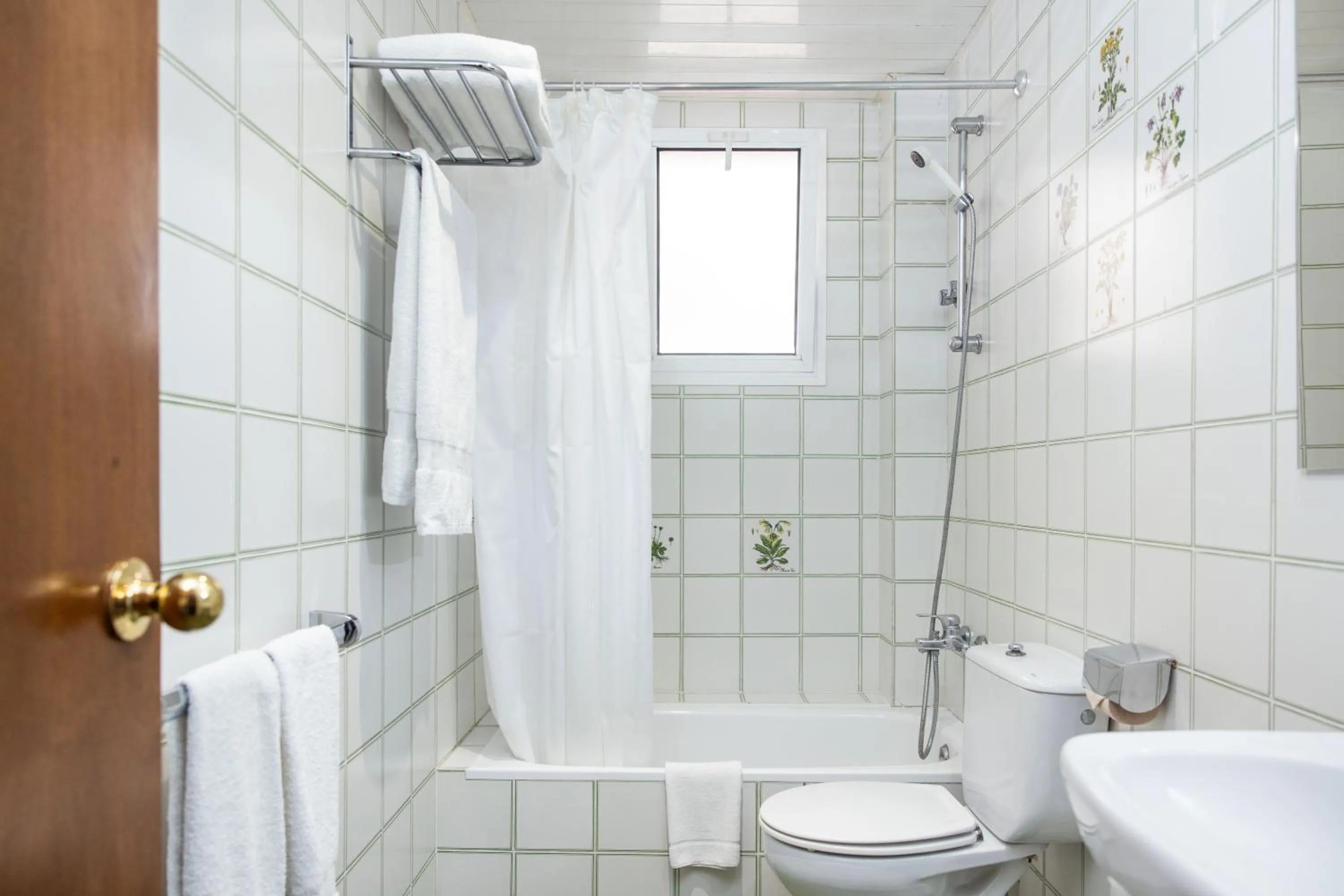 Bathroom in RVHotels Mar de Tossa