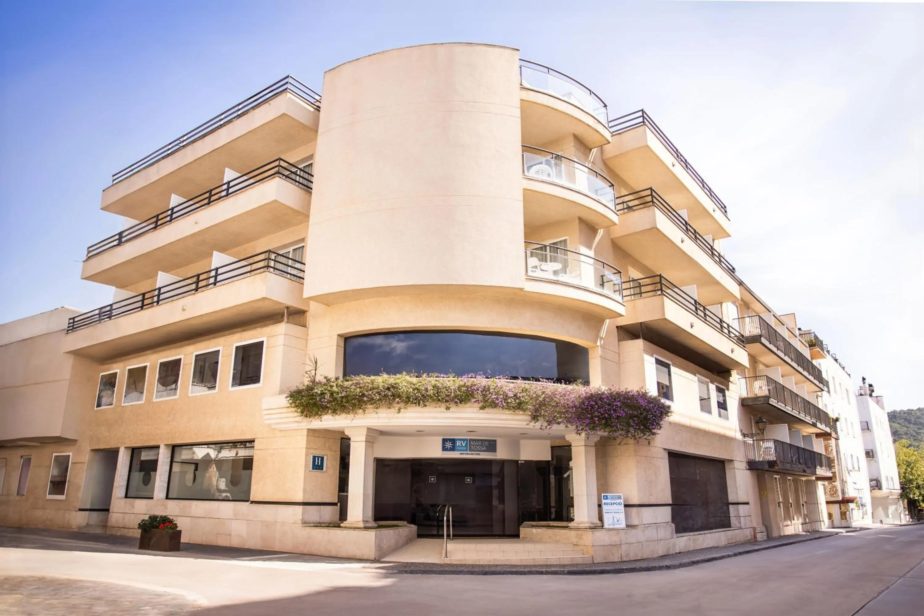 Property building in RVHotels Mar de Tossa