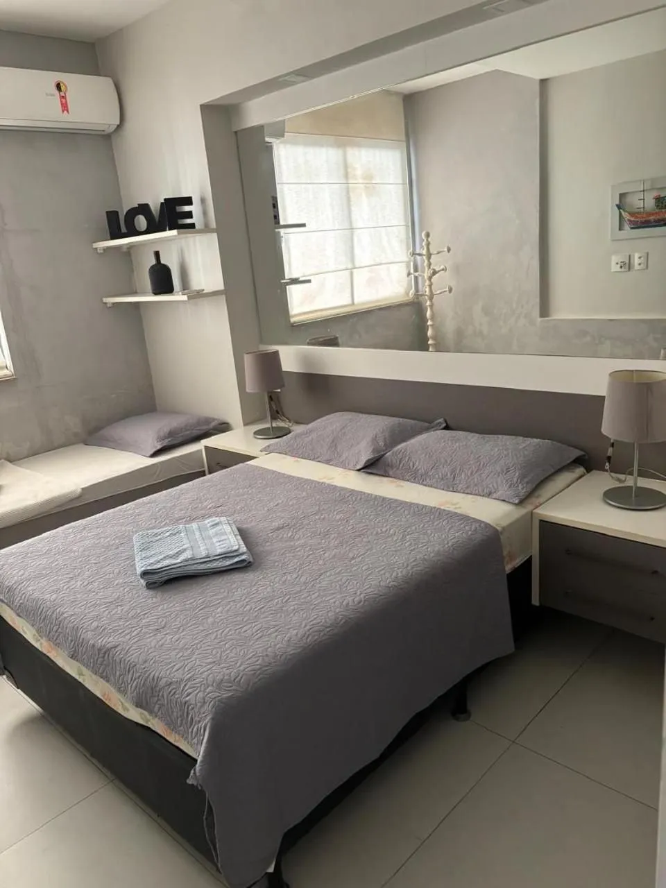 Bedroom, Bed in Flat Praia de Copacabana - Pé na Areia