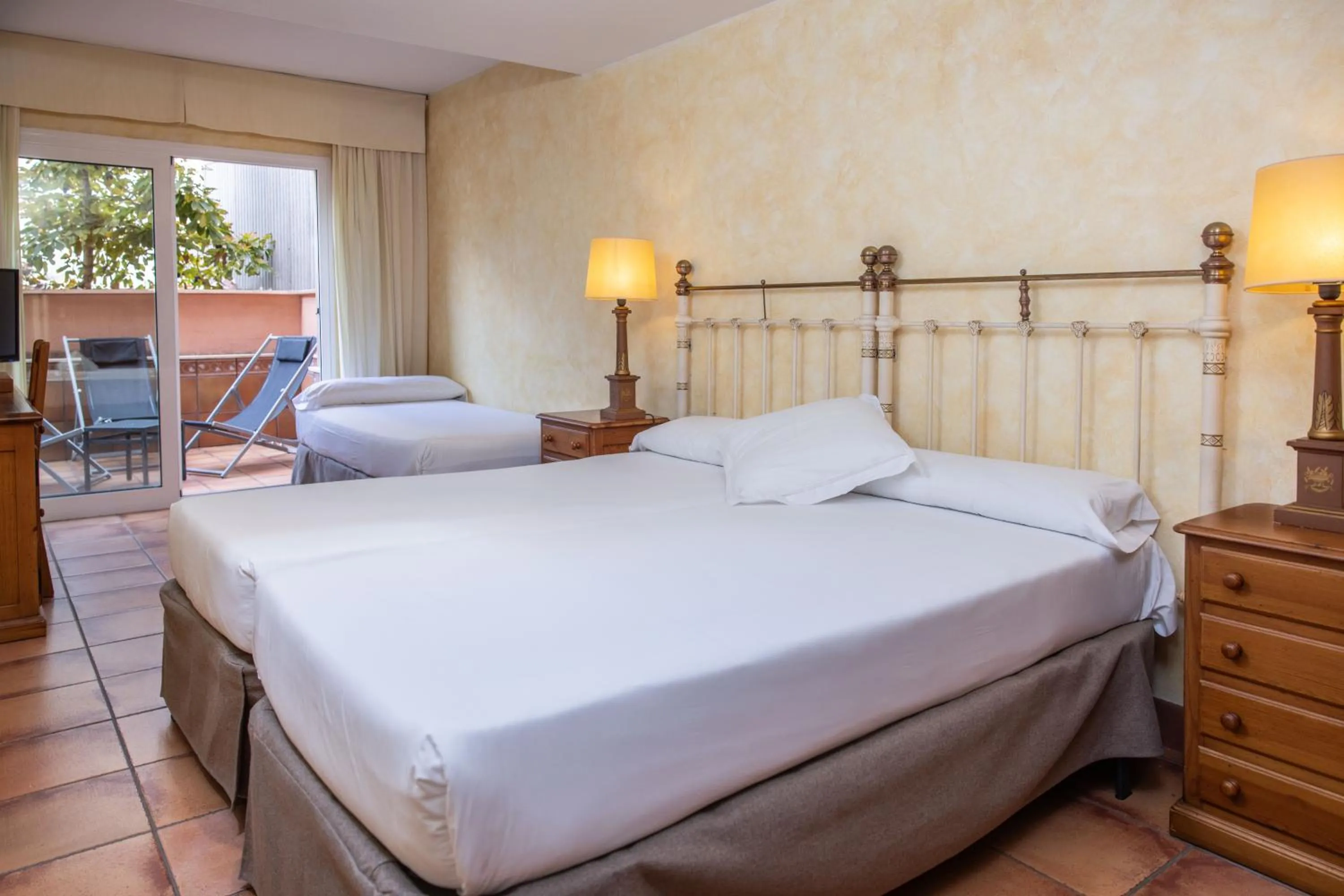 Bedroom, Bed in RVHotels Vila de Tossa