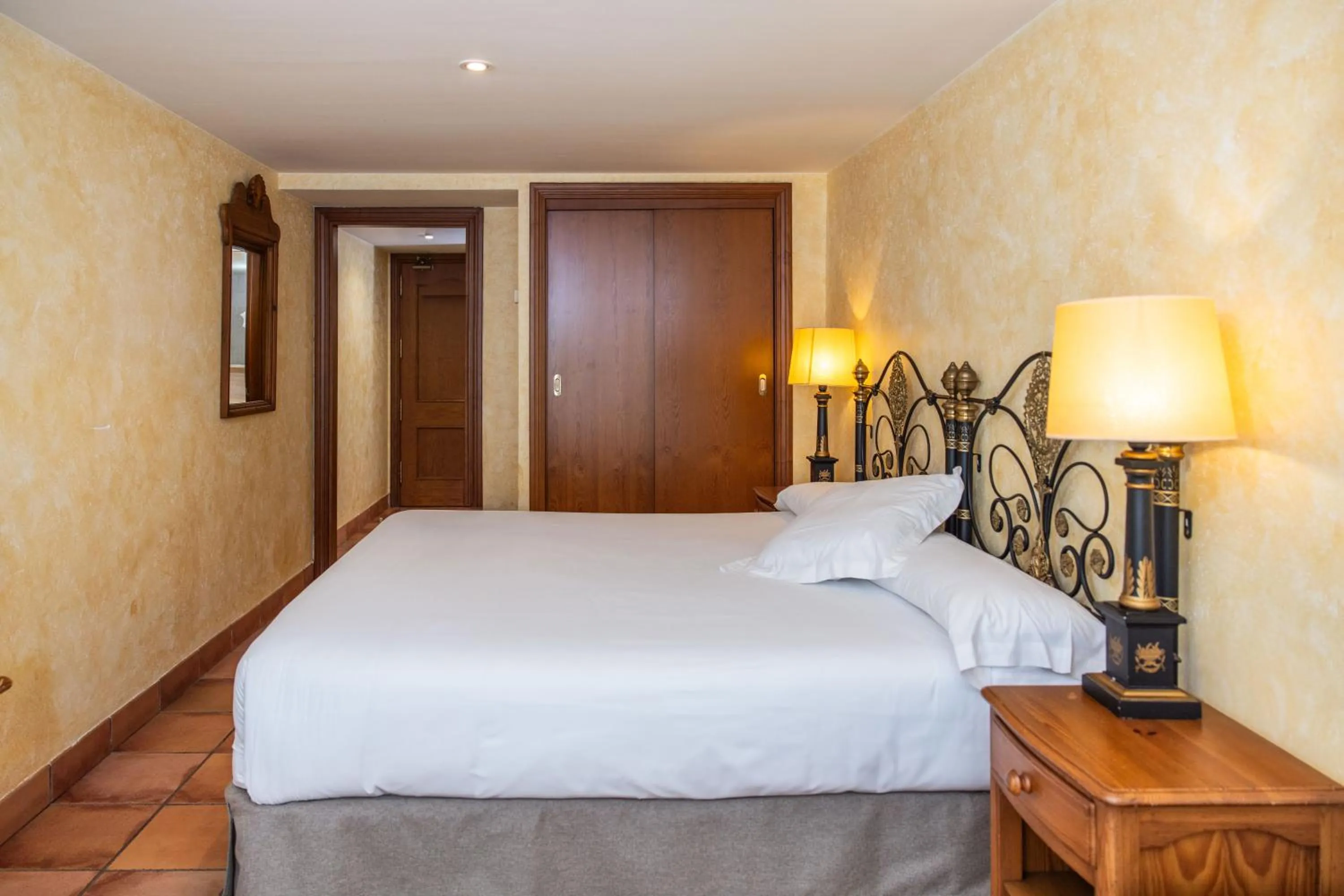 Bedroom, Bed in RVHotels Vila de Tossa
