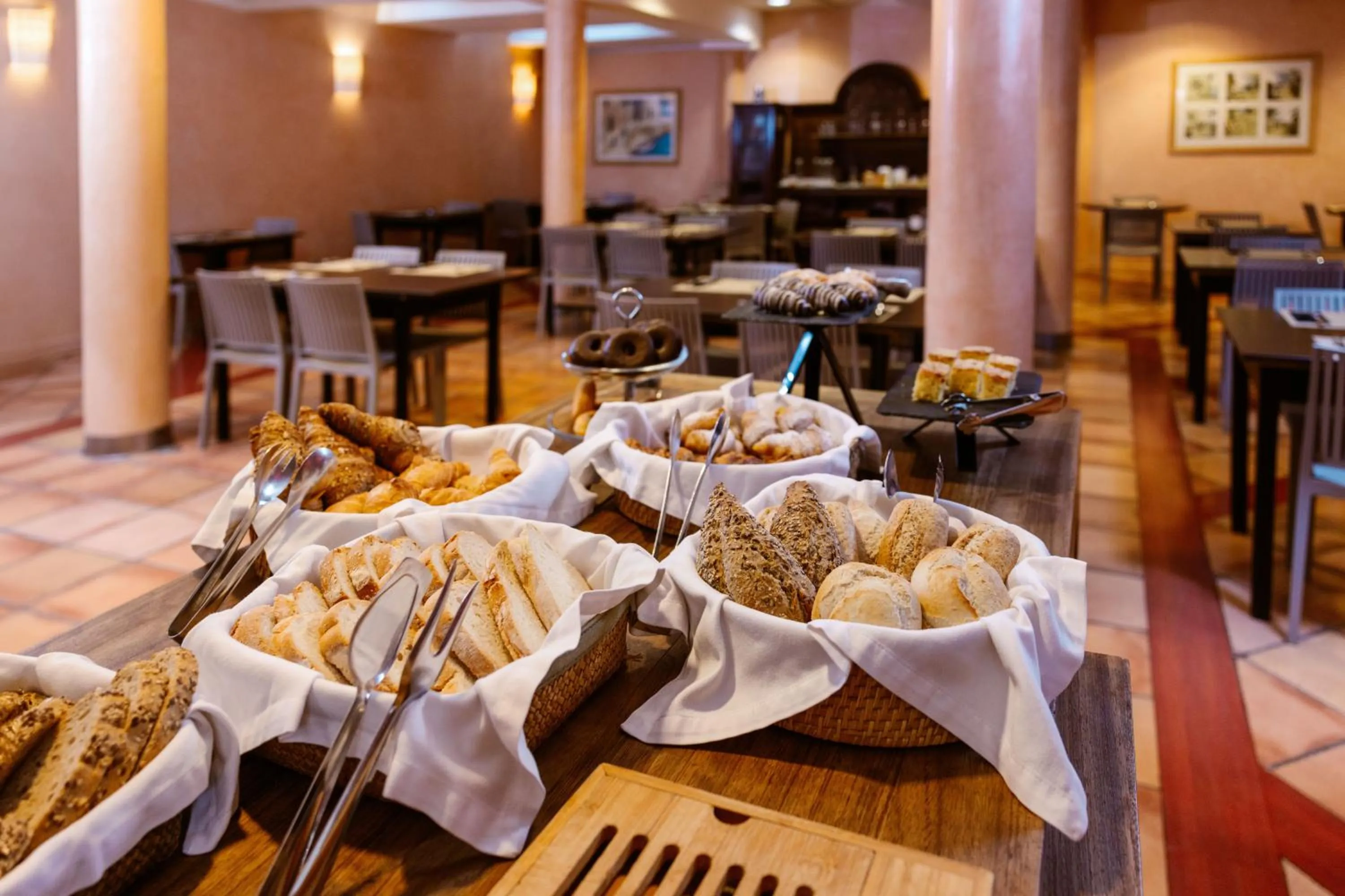 Buffet breakfast in RVHotels Vila de Tossa