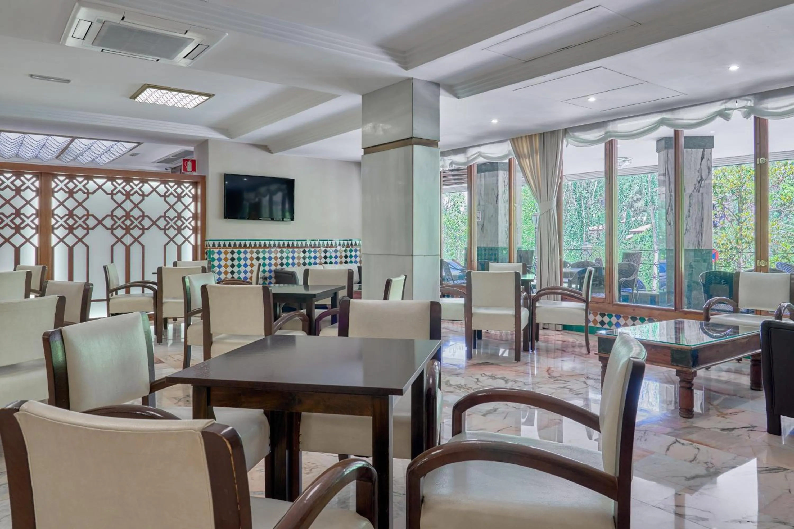 Lounge or bar in Porcel Alixares