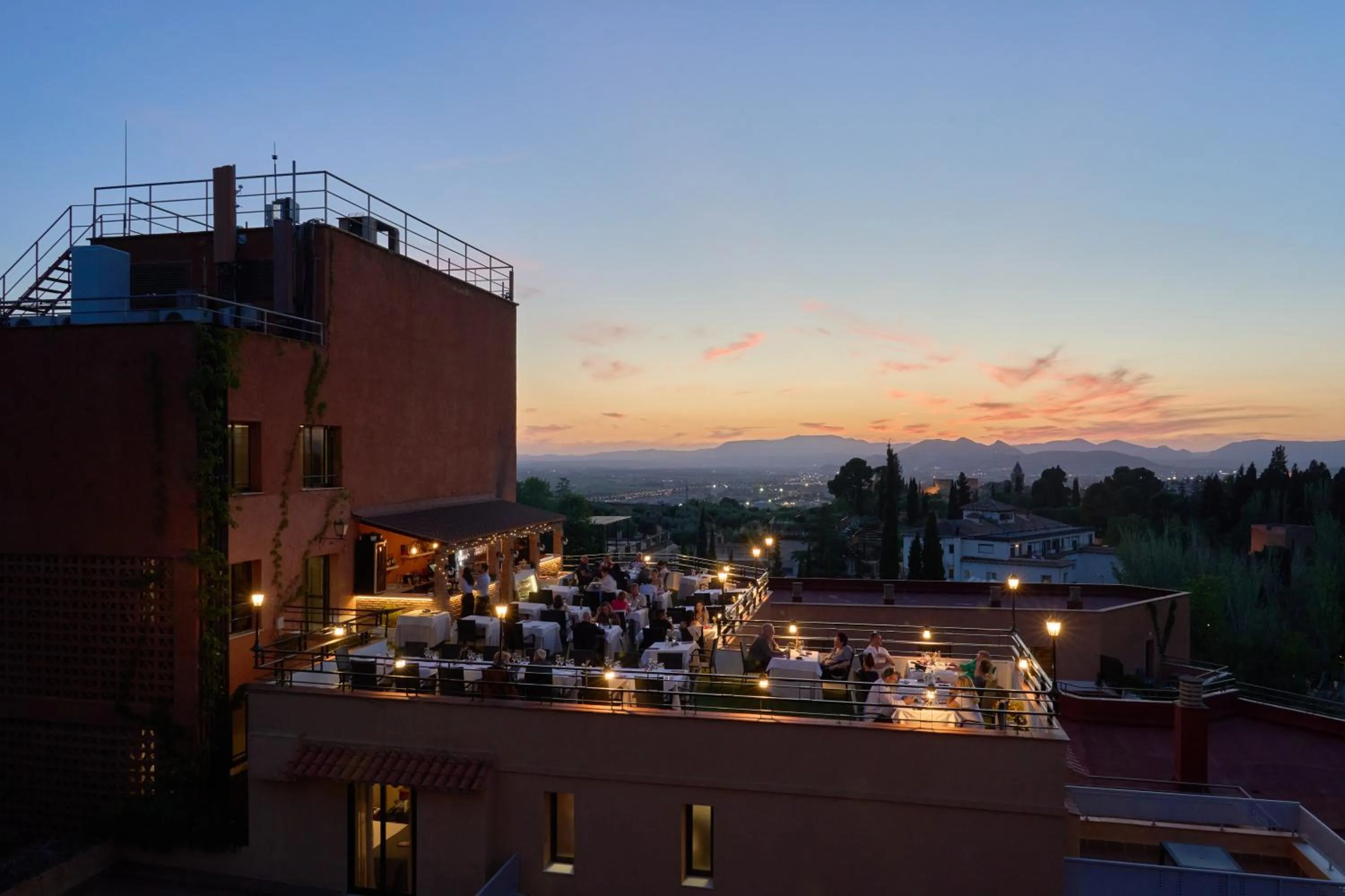 Restaurant/places to eat in Porcel Alixares