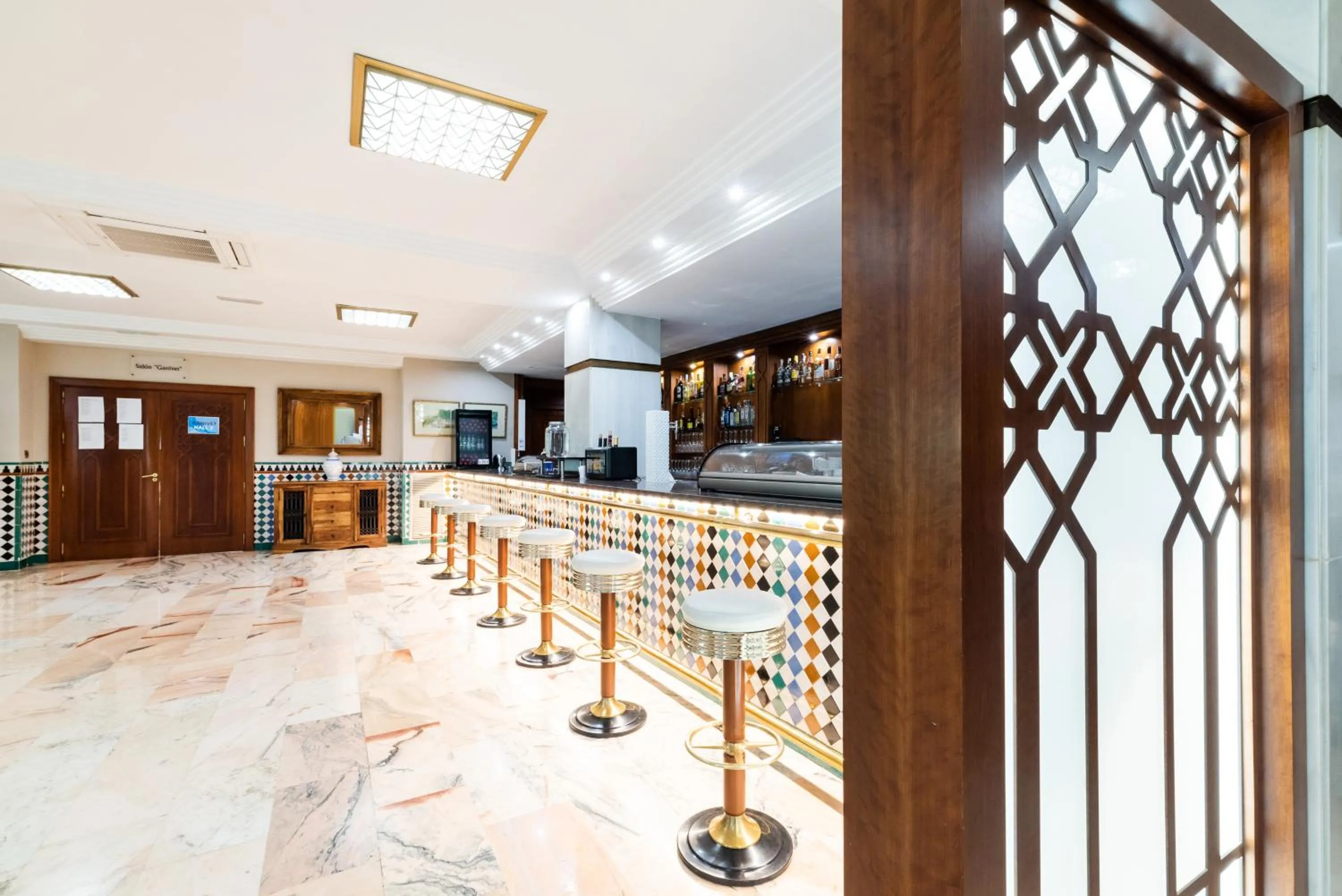 Lounge or bar in Porcel Alixares