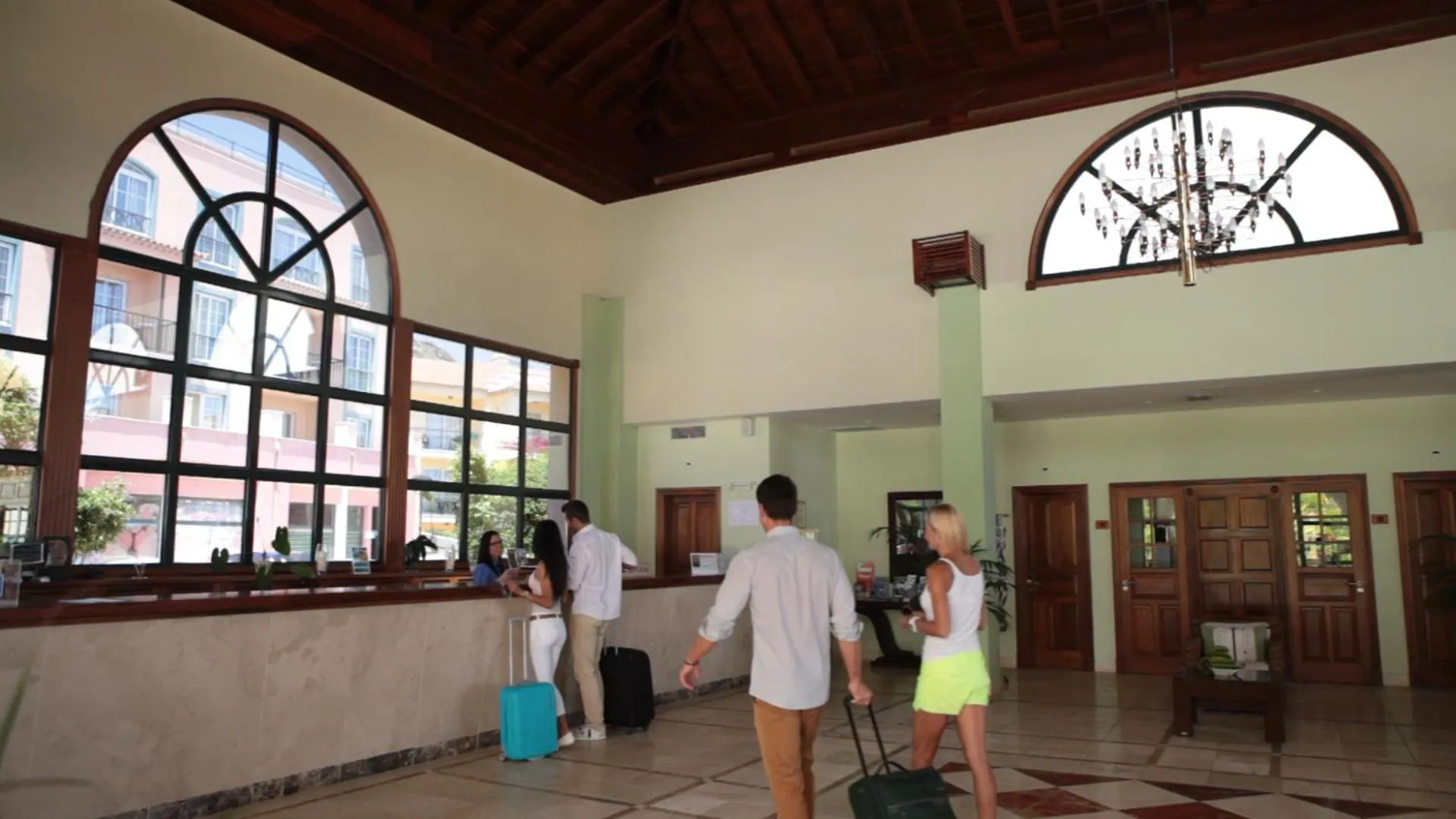 Lobby or reception in Hotel-Apartamento Las Olas