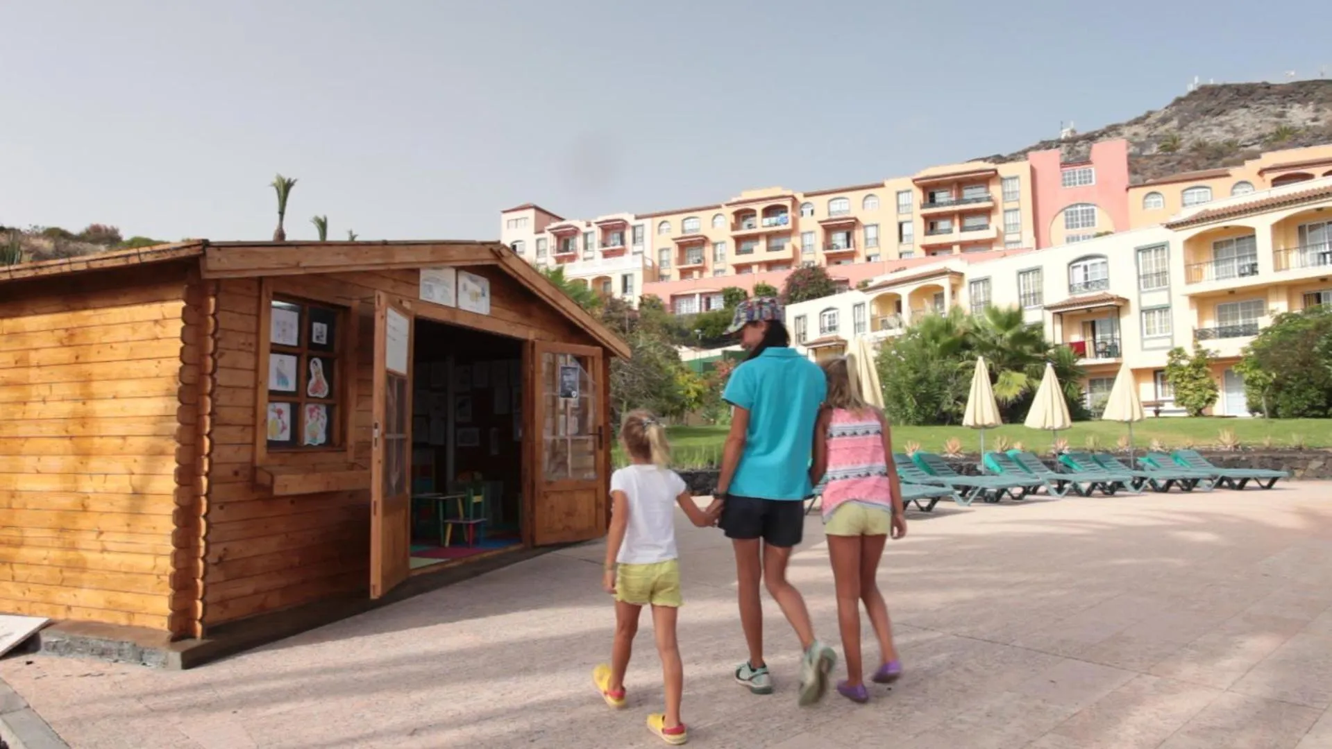 Day in Hotel-Apartamento Las Olas