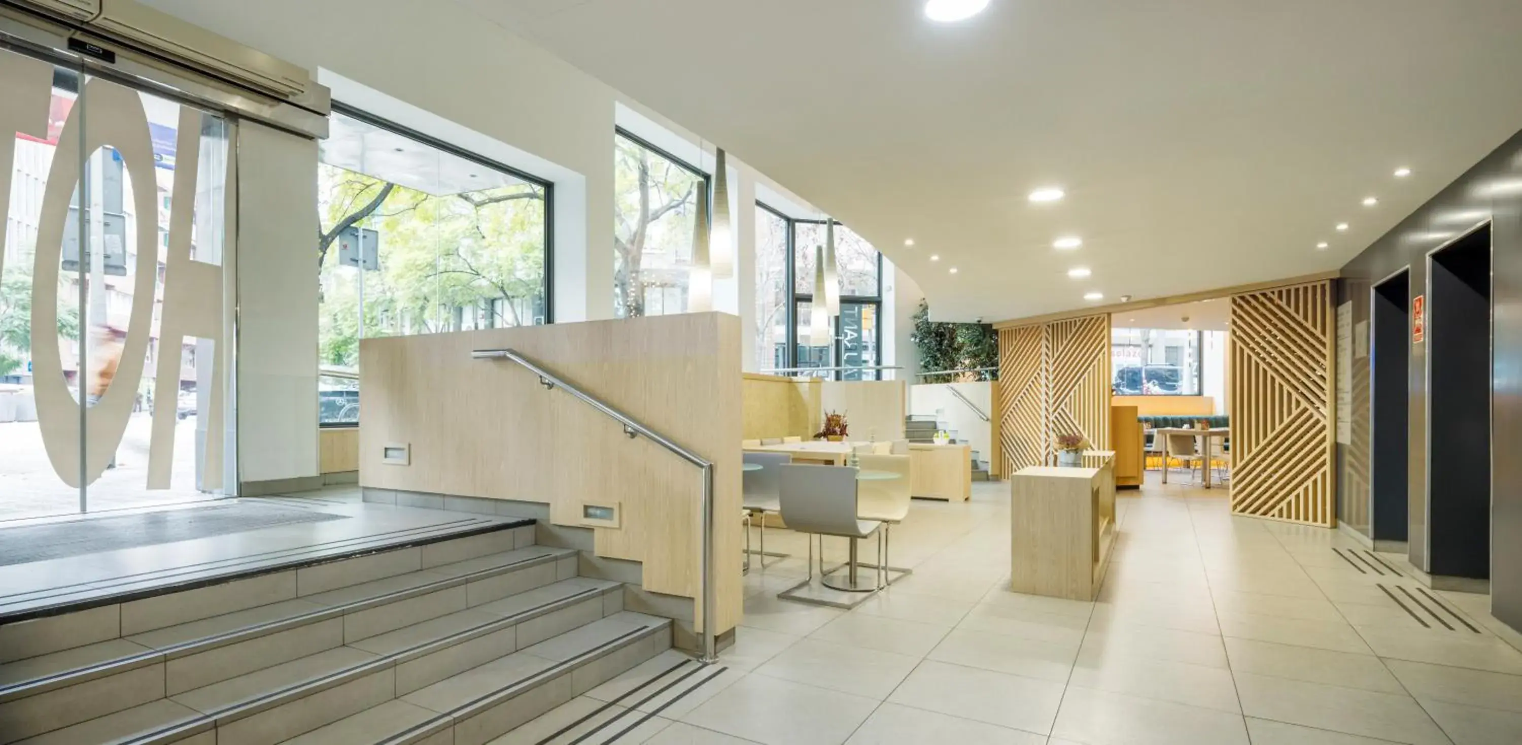 Lobby or reception in Ilunion Auditori Lobby or reception in Ilunion Auditori