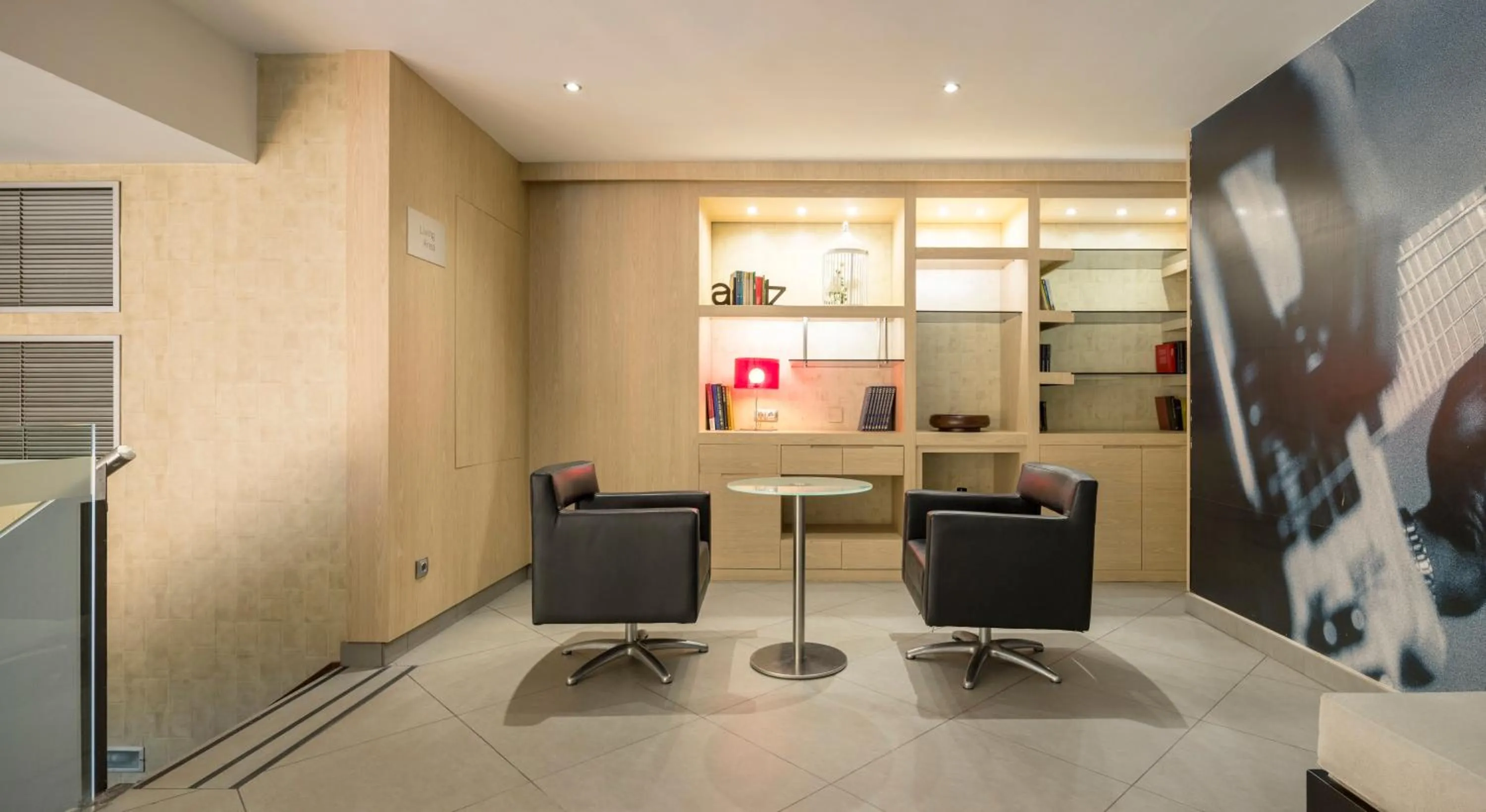 Living room in Ilunion Auditori