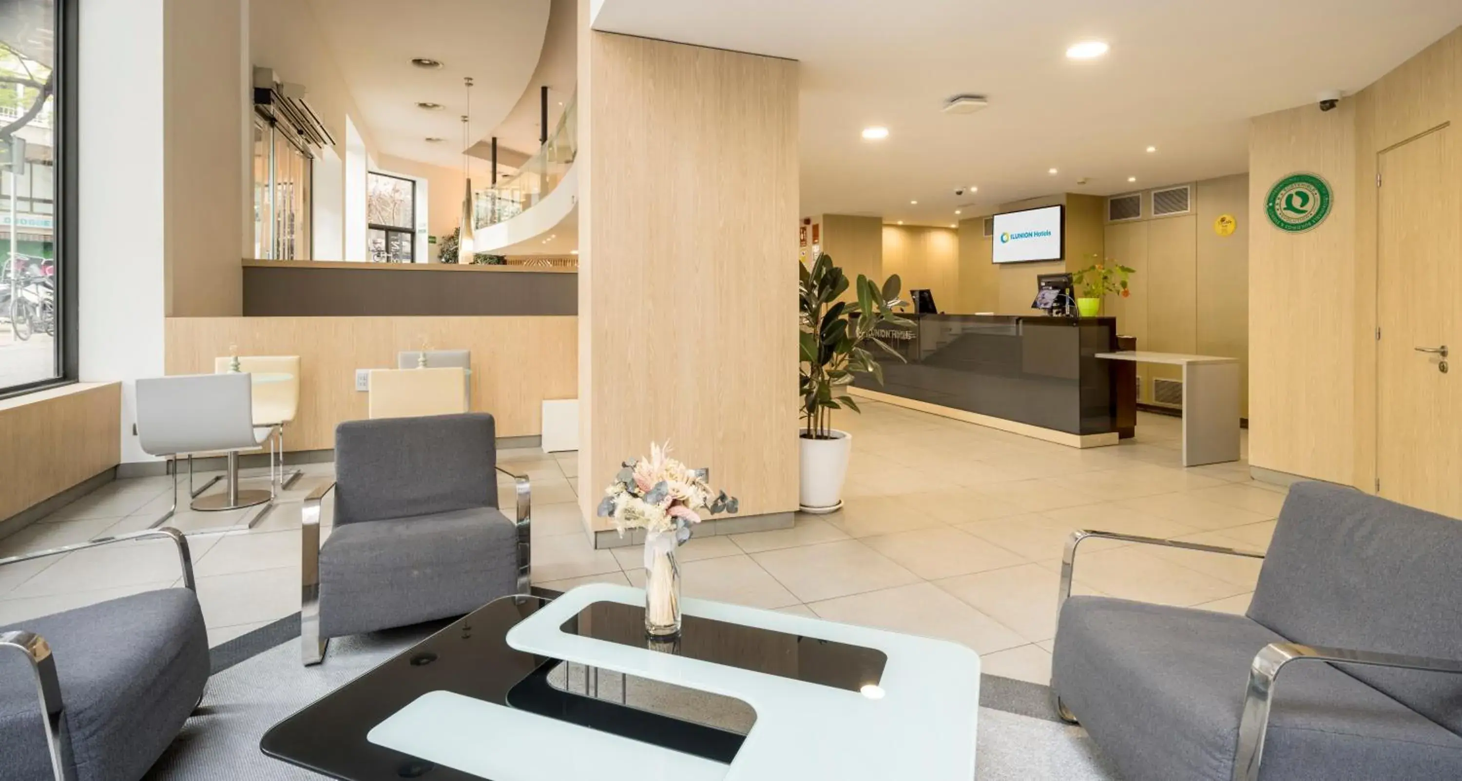 Lobby or reception in Ilunion Auditori Lobby or reception in Ilunion Auditori