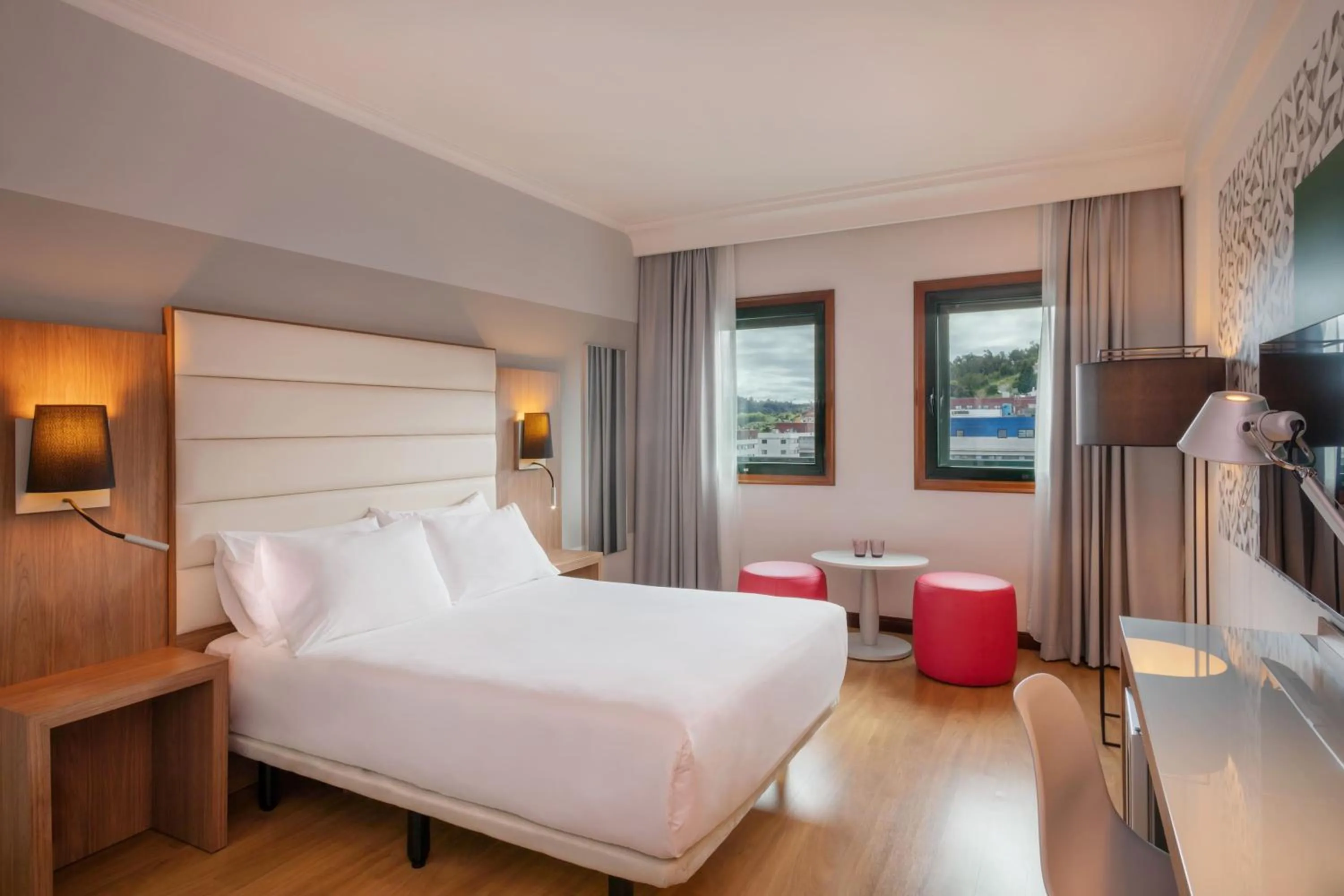 Bed in Hotel Santiago Plaza Affiliated by Meliá