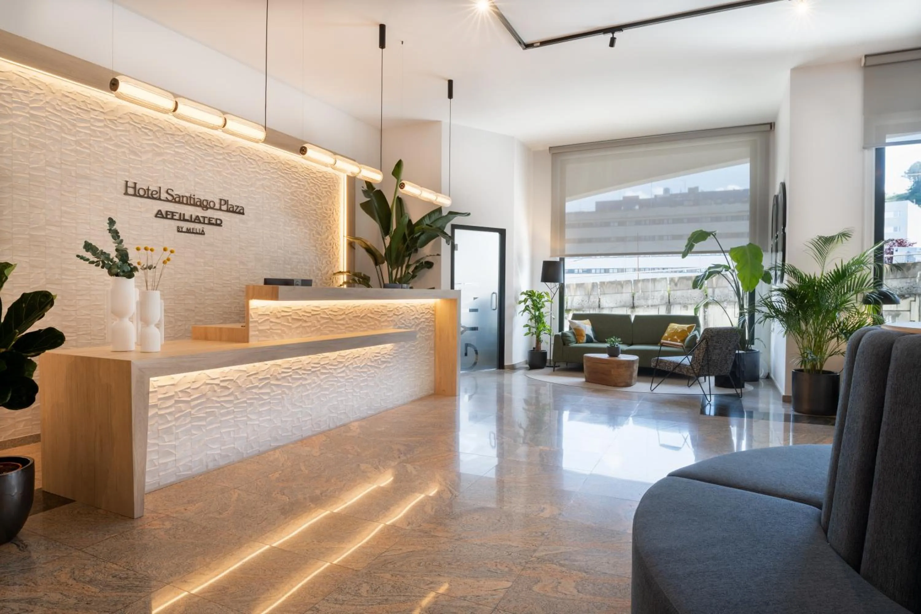 Lobby or reception in Hotel Santiago Plaza Affiliated by Meliá