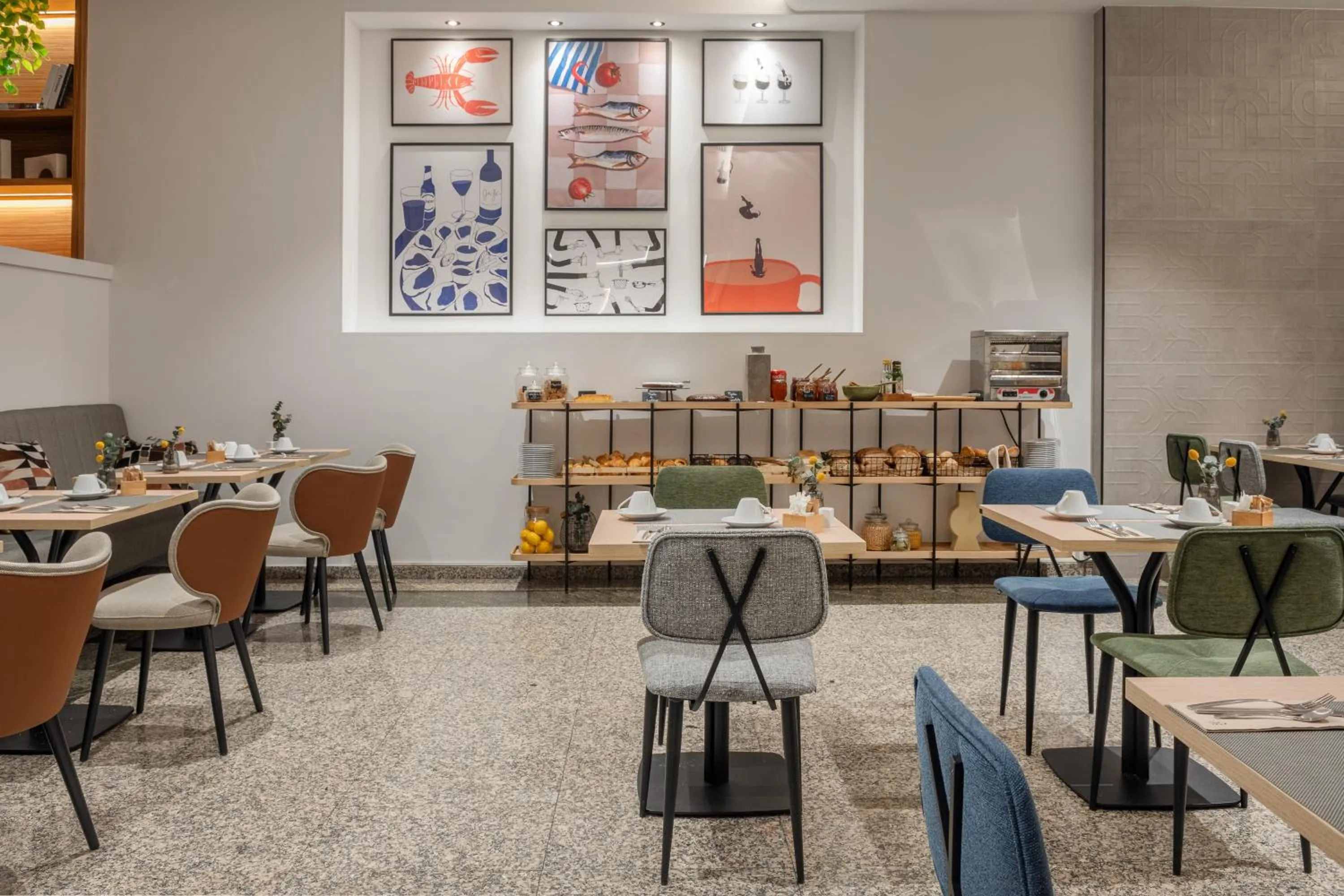 Restaurant/places to eat in Hotel Santiago Plaza Affiliated by Meliá