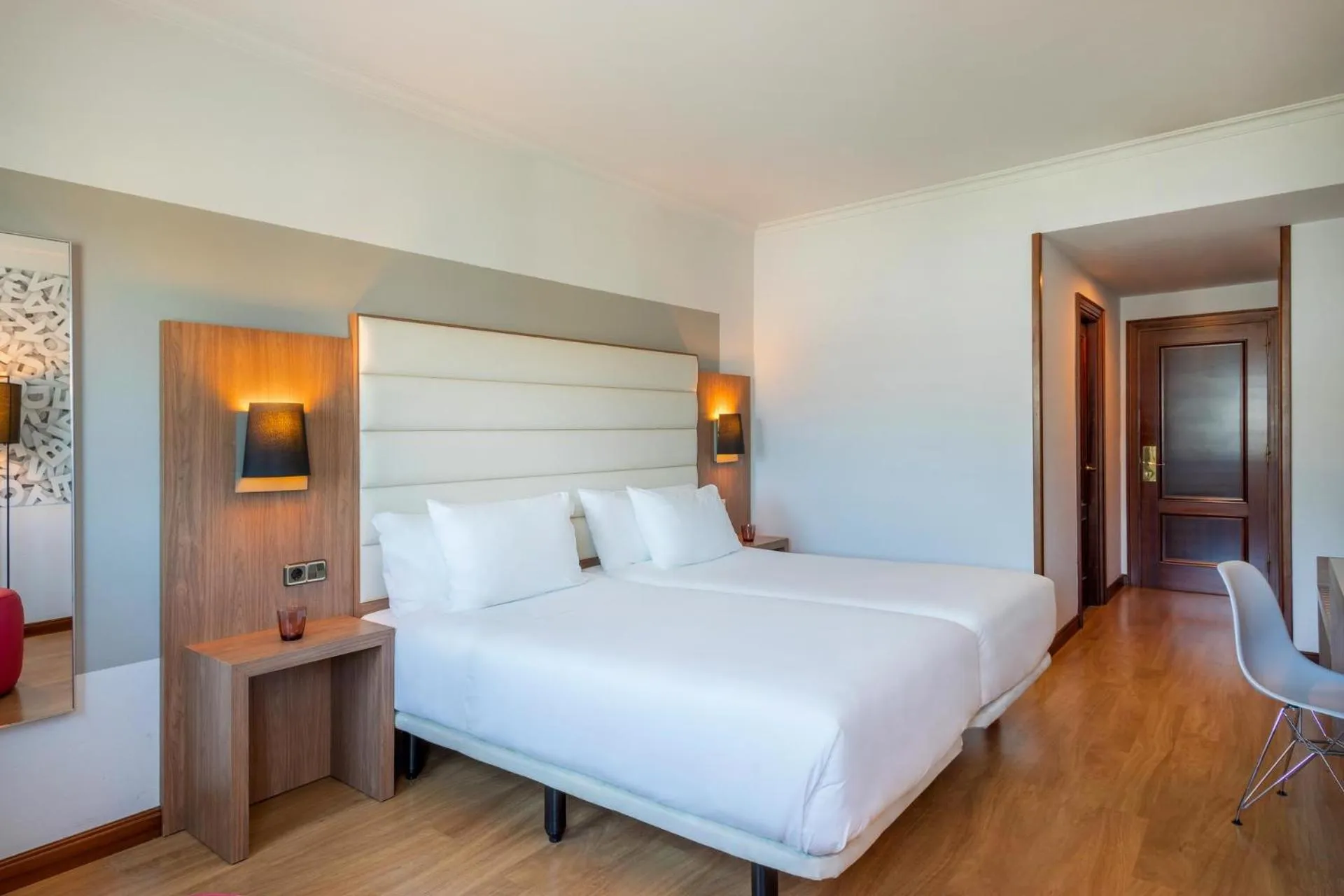 Bed in Hotel Santiago Plaza Affiliated by Meliá