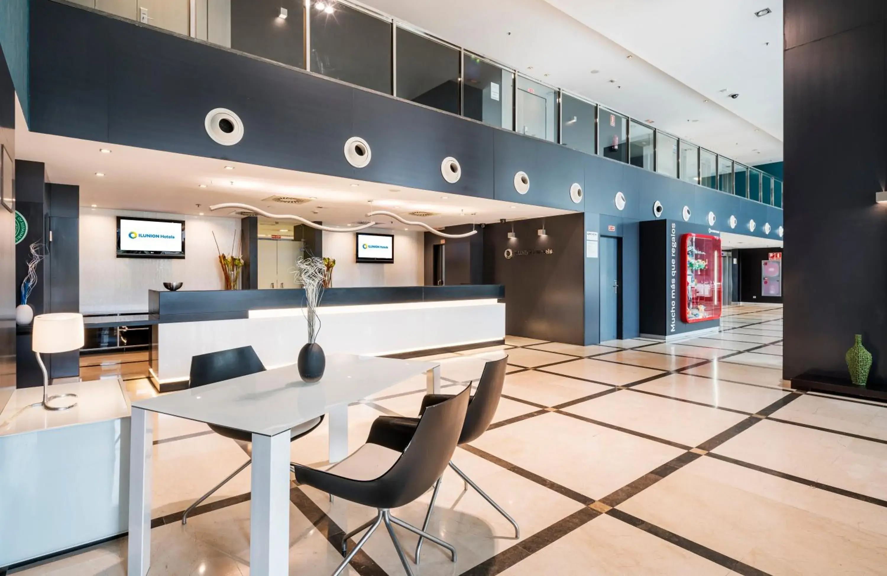 Lobby or reception in Ilunion Aqua 4 Lobby or reception in Ilunion Aqua 4