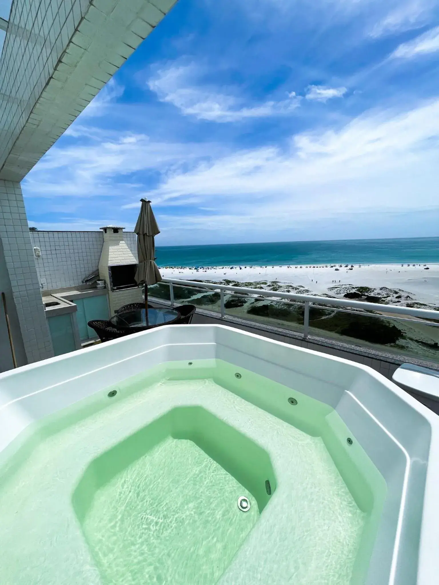 Eu Amo Arraial Hospedagem - Cobertura com Jacuzzi Praia Grande Eu Amo Arraial Hospedagem - Cobertura com Jacuzzi Praia Grande