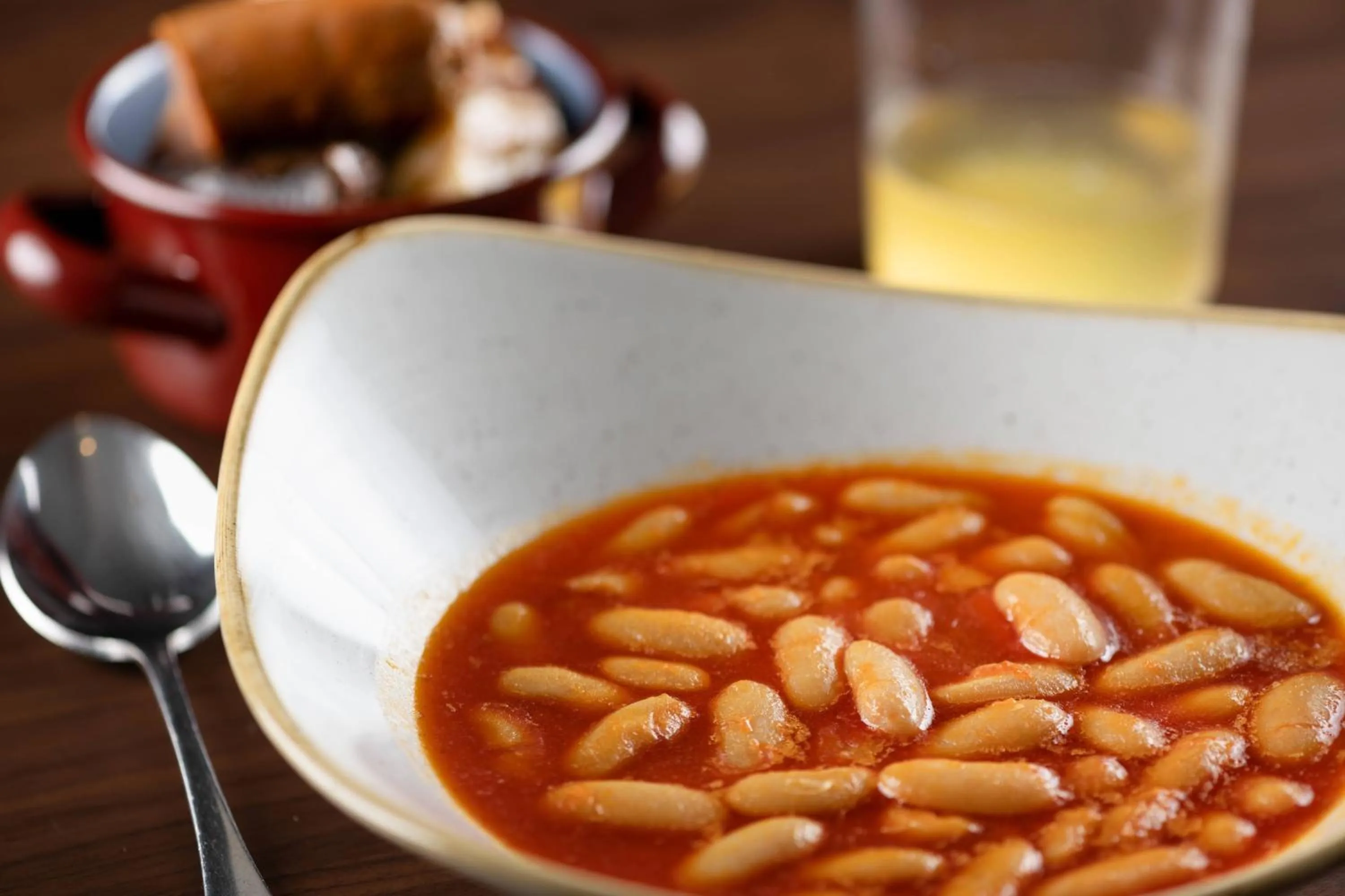 Lounge or bar in AC Hotel Oviedo Fórum by Marriott