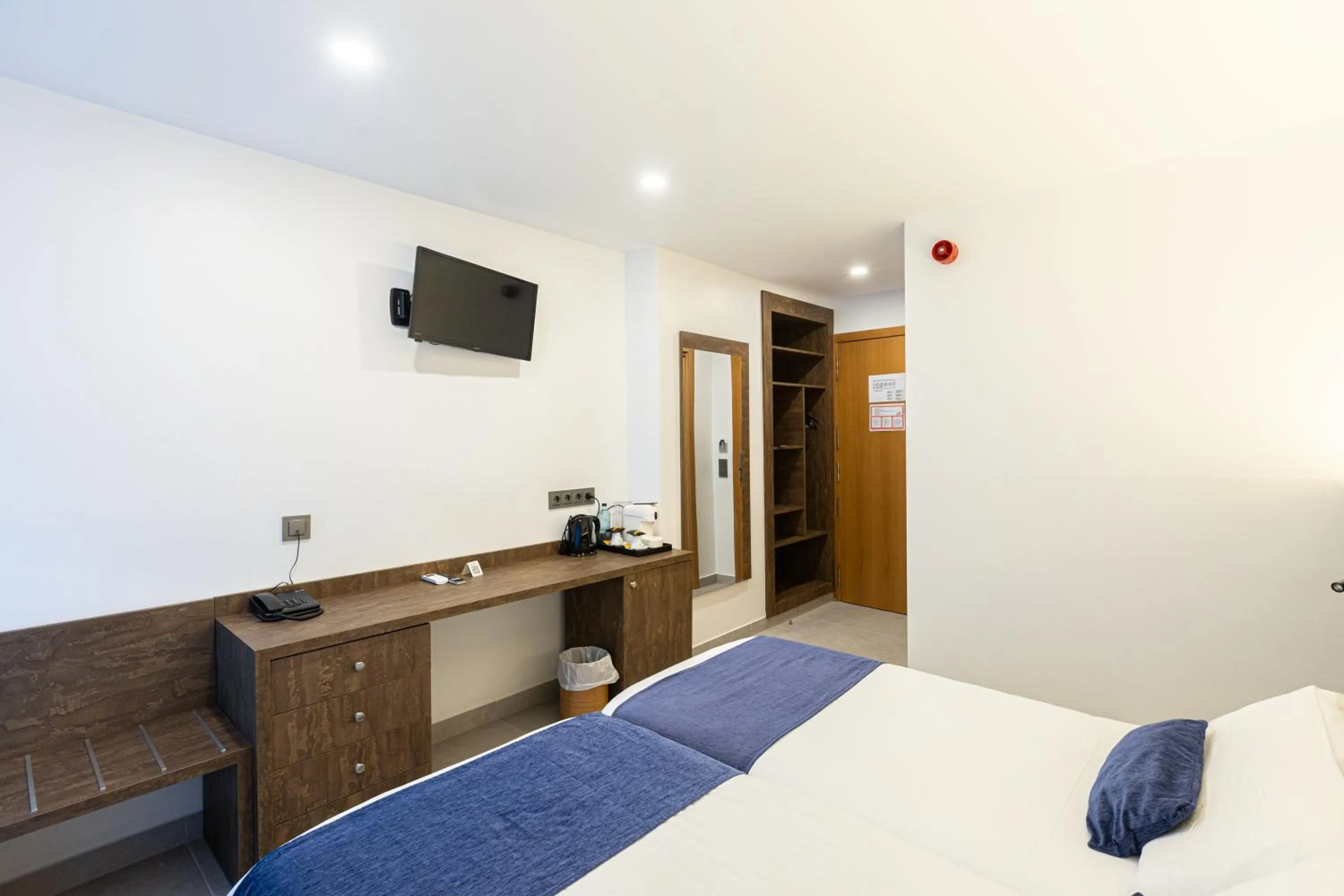 Facility for disabled guests, Bed in Hotel Internacional