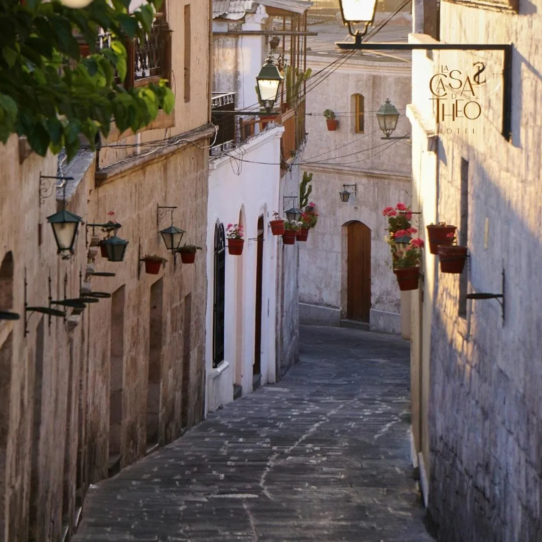 Neighbourhood in La casa de theo