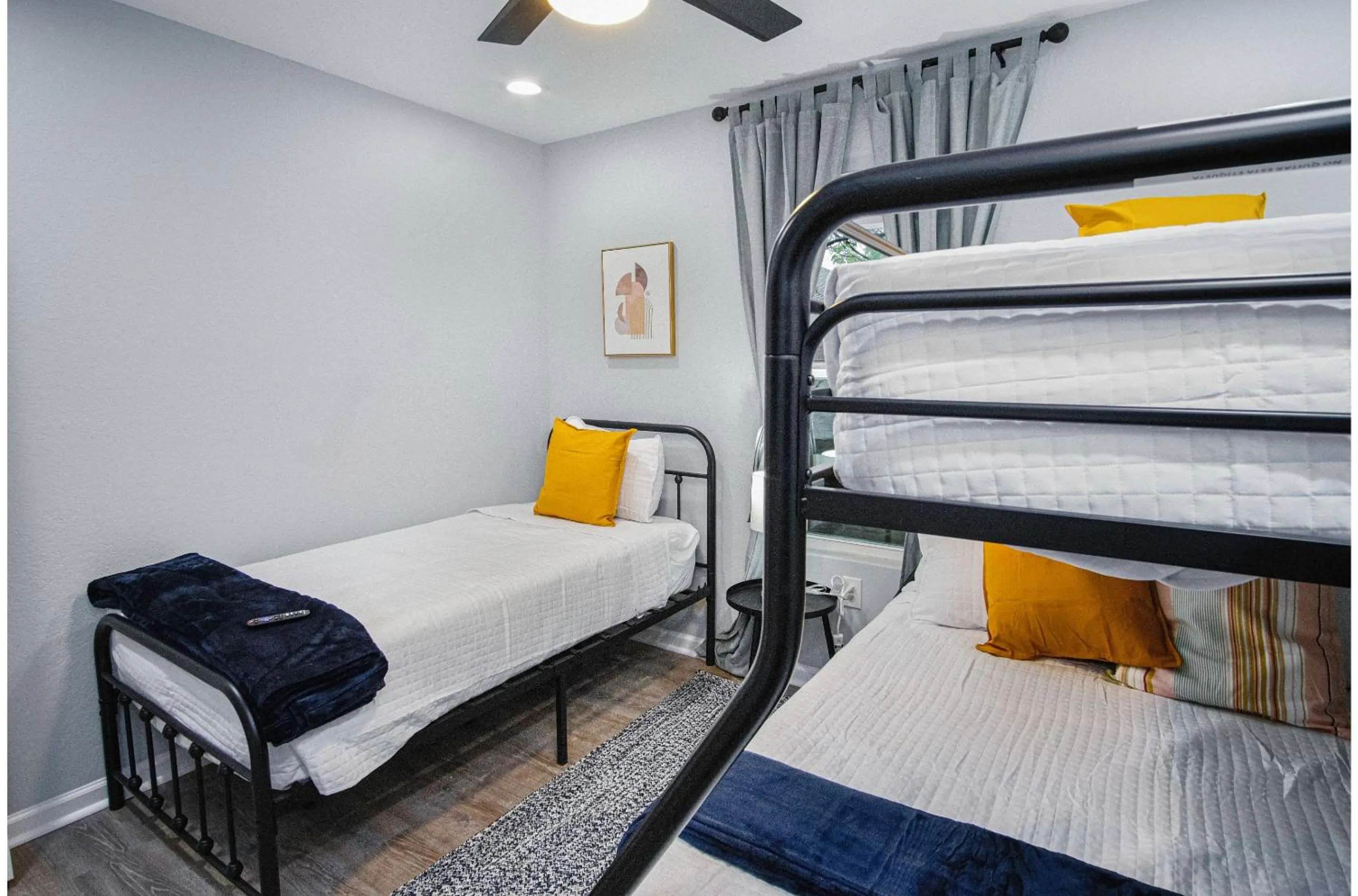 Other, Bed in Exceptional 5BR So Close to Riverwalk and Downtown