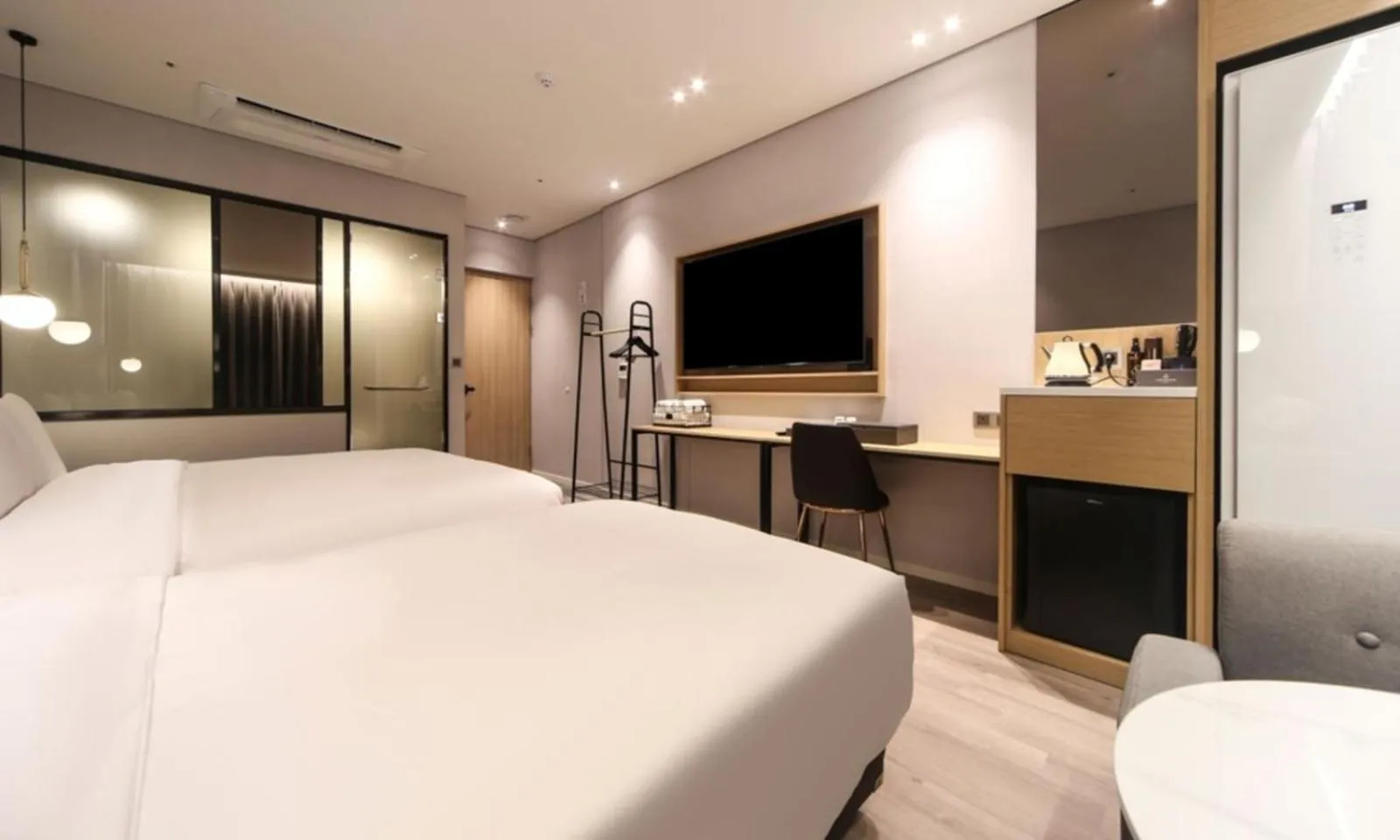 Bed in Busan Myeongji Ciel Ocean Hotel