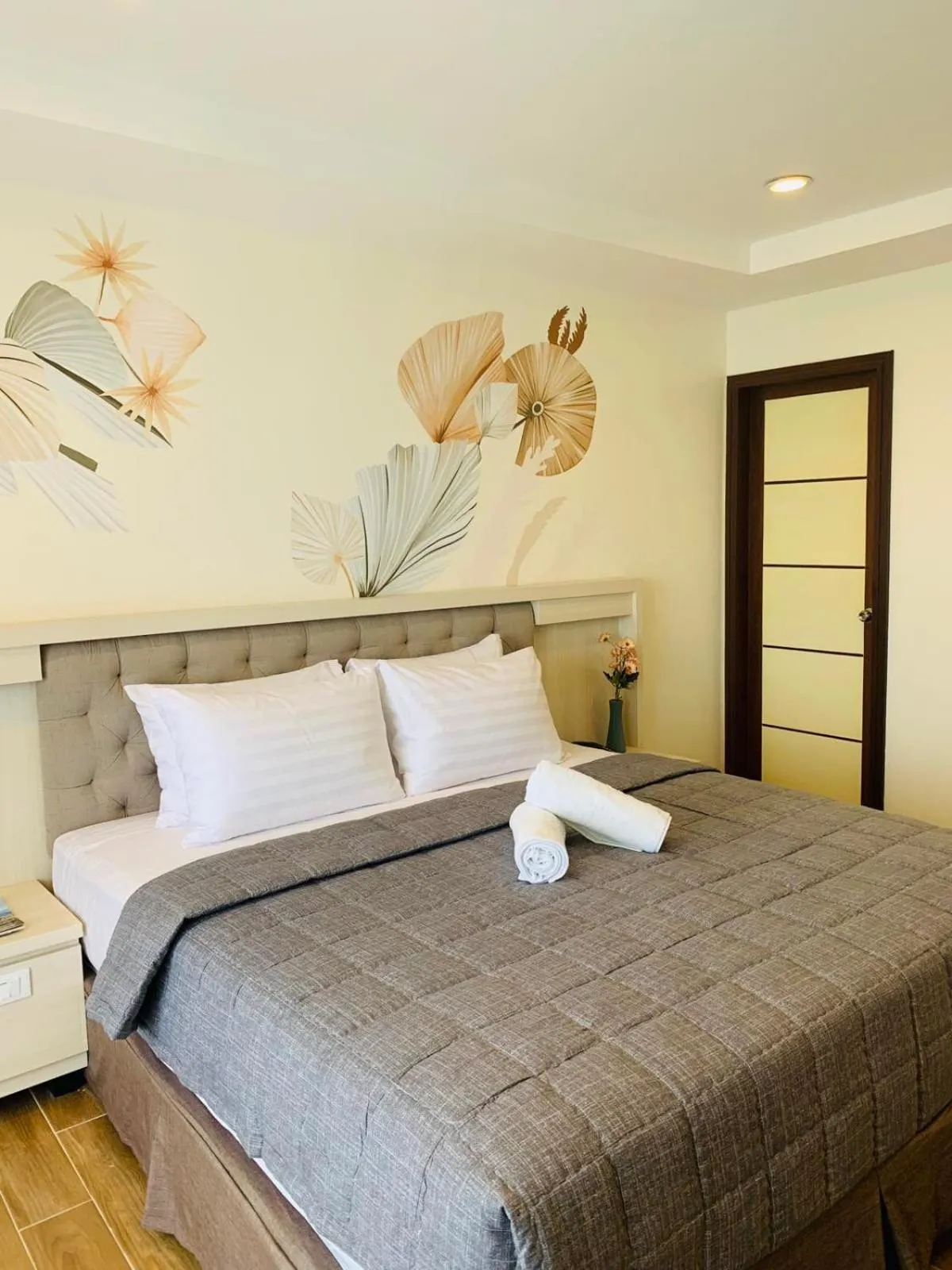 Photo of the whole room, Bed in Ora Beach Resort