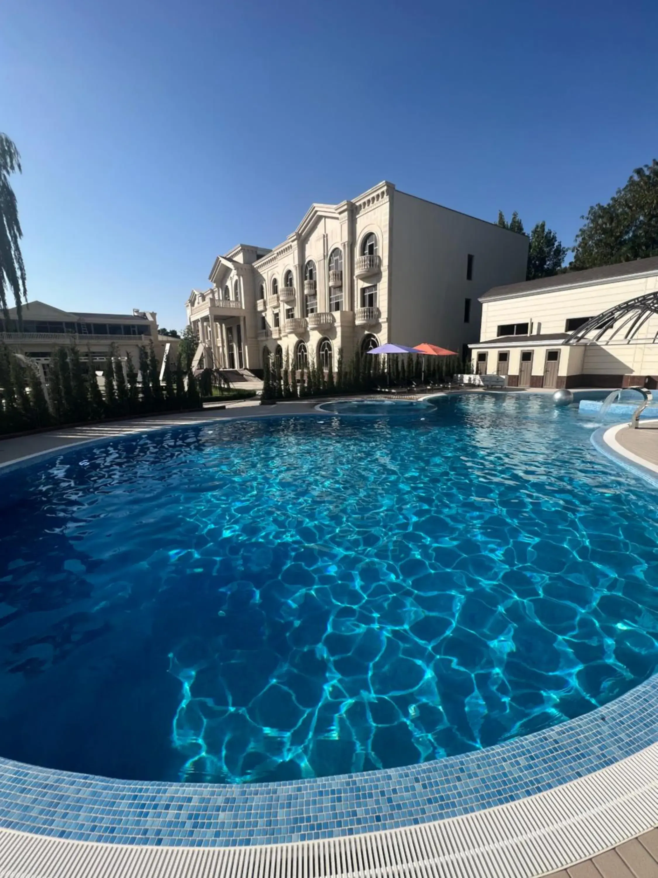 Swimming pool in Zarafshon Parkside Swimming pool in Zarafshon Parkside
