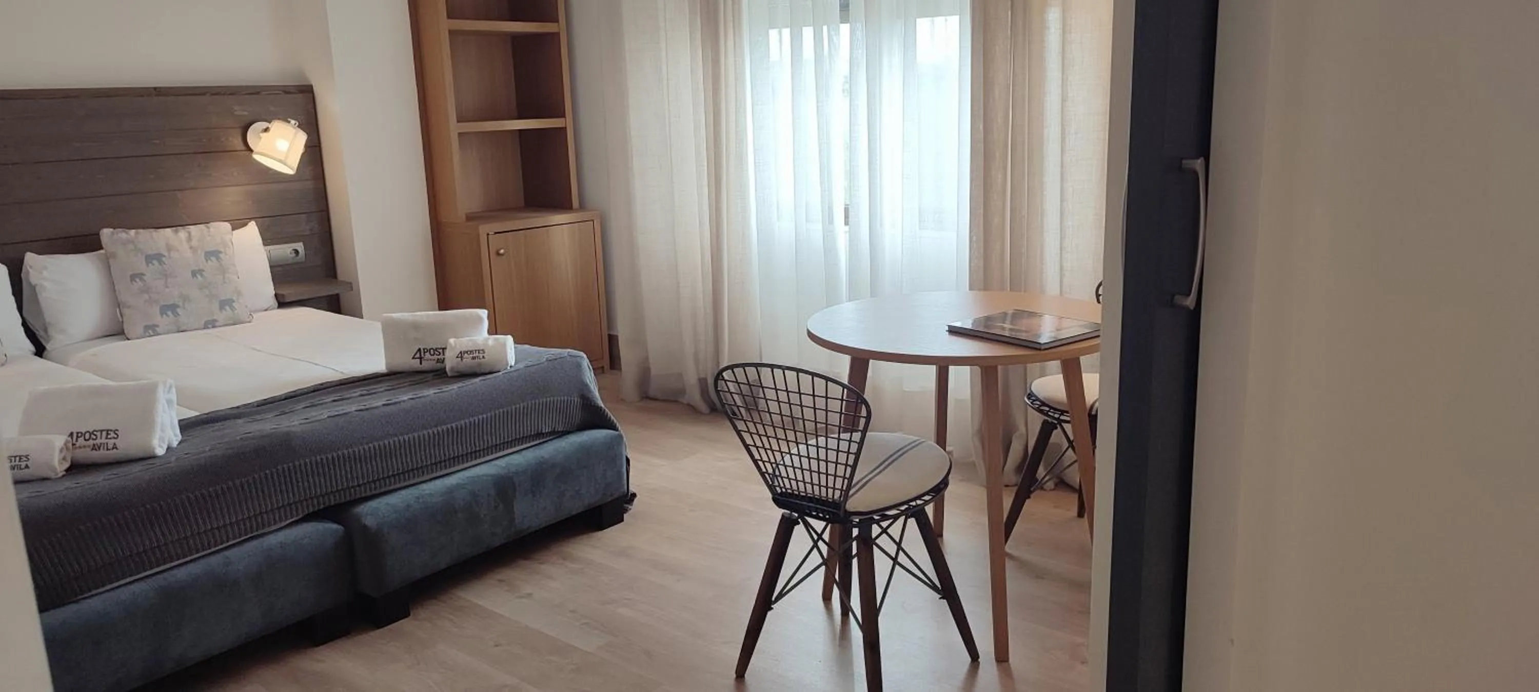 Photo of the whole room, Bed in Hotel Sercotel Cuatro Postes