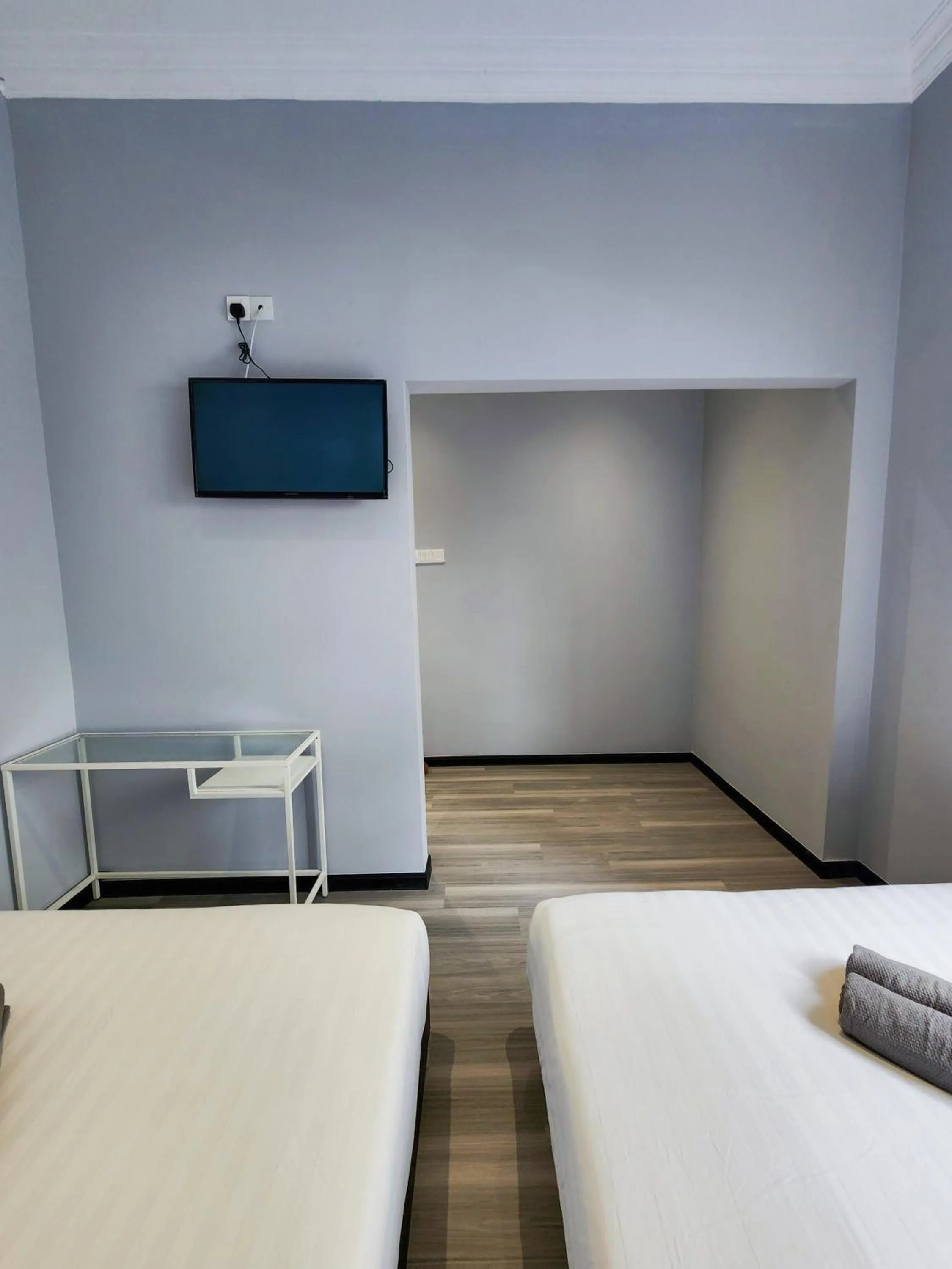 Bedroom, Bed in Gurney Coast Guest House by Sky Hive