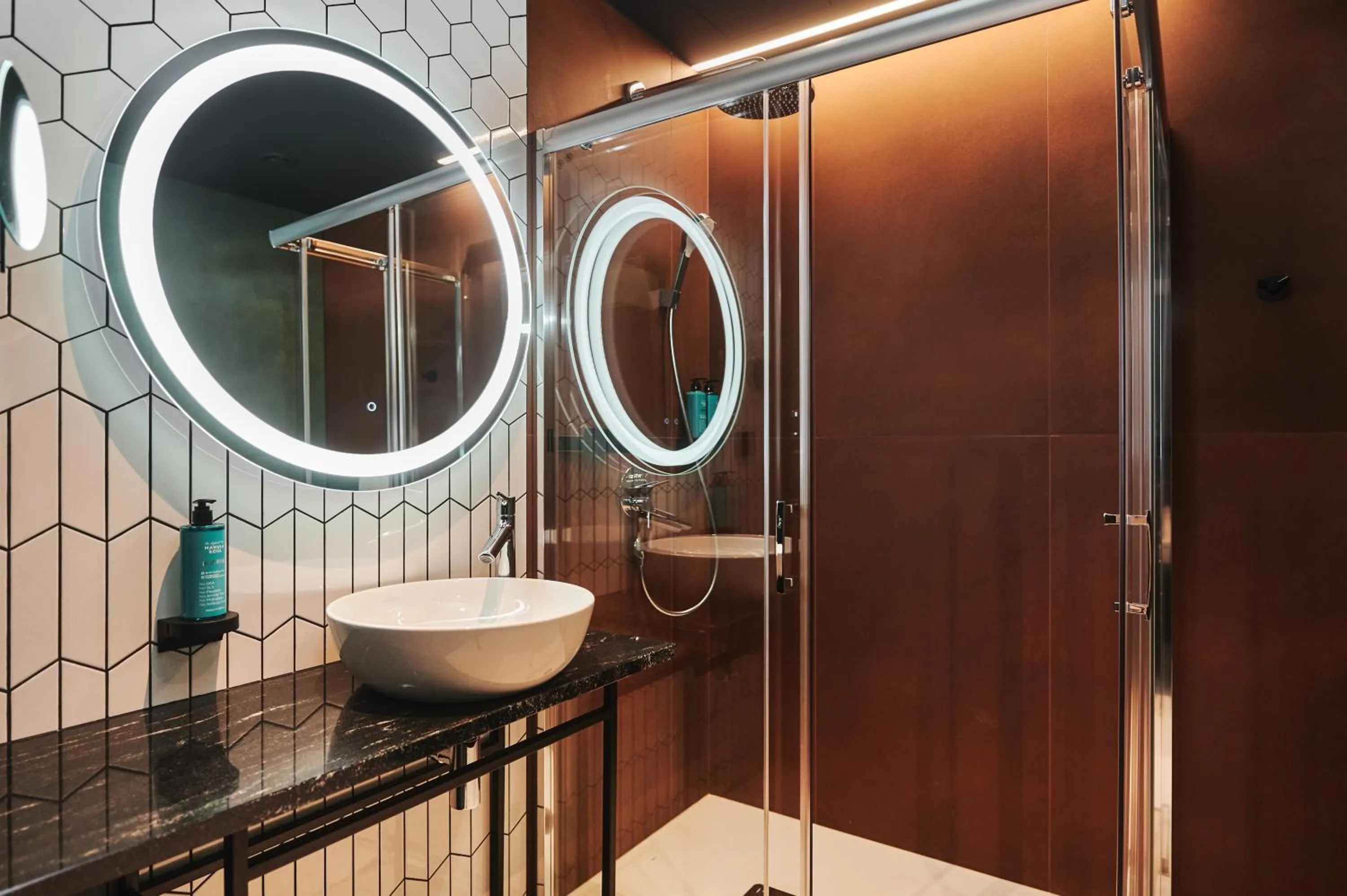 Shower in Stay inn Hotel Warszawa