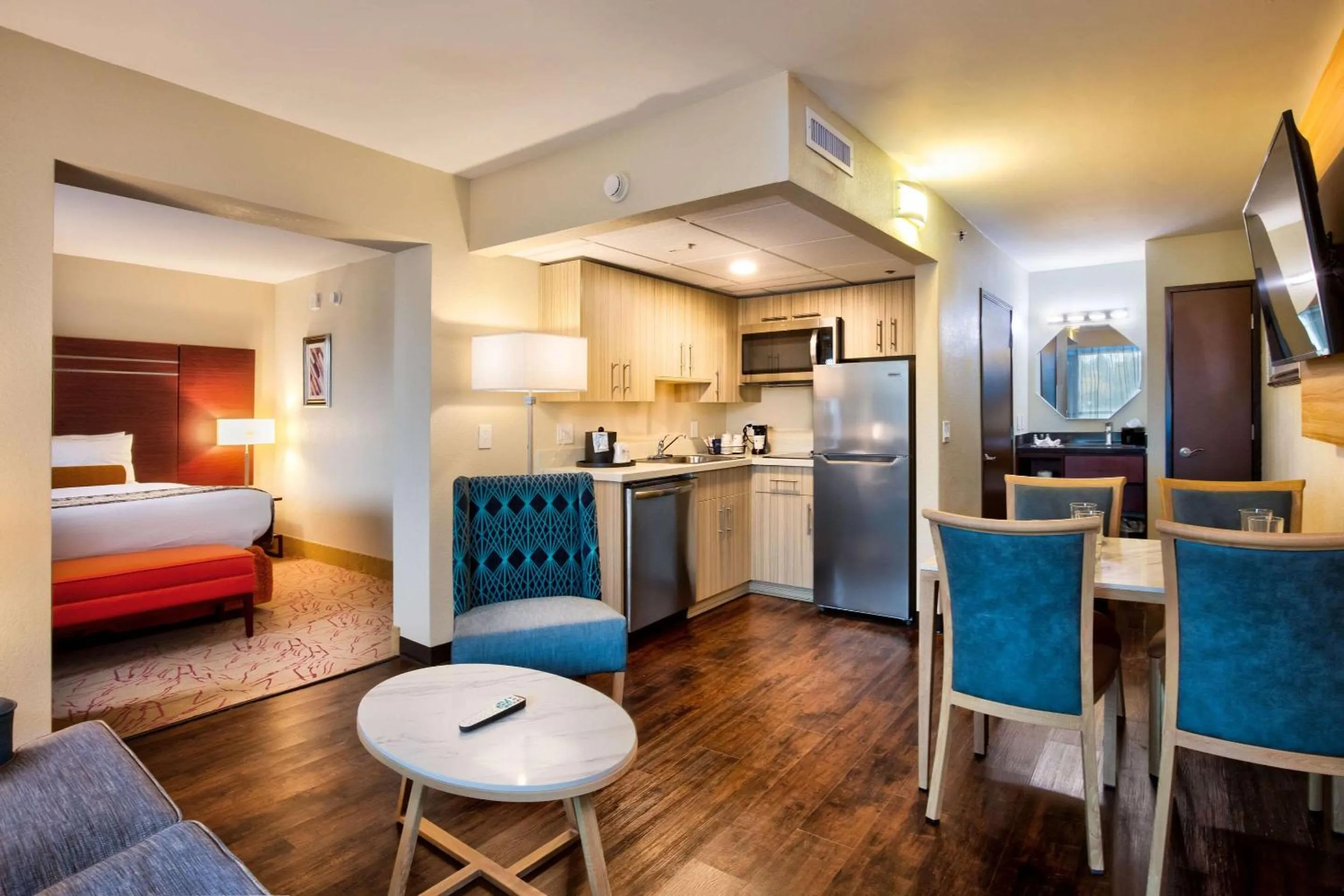 Bedroom, Bed in Radisson Hotel Southfield-Detroit