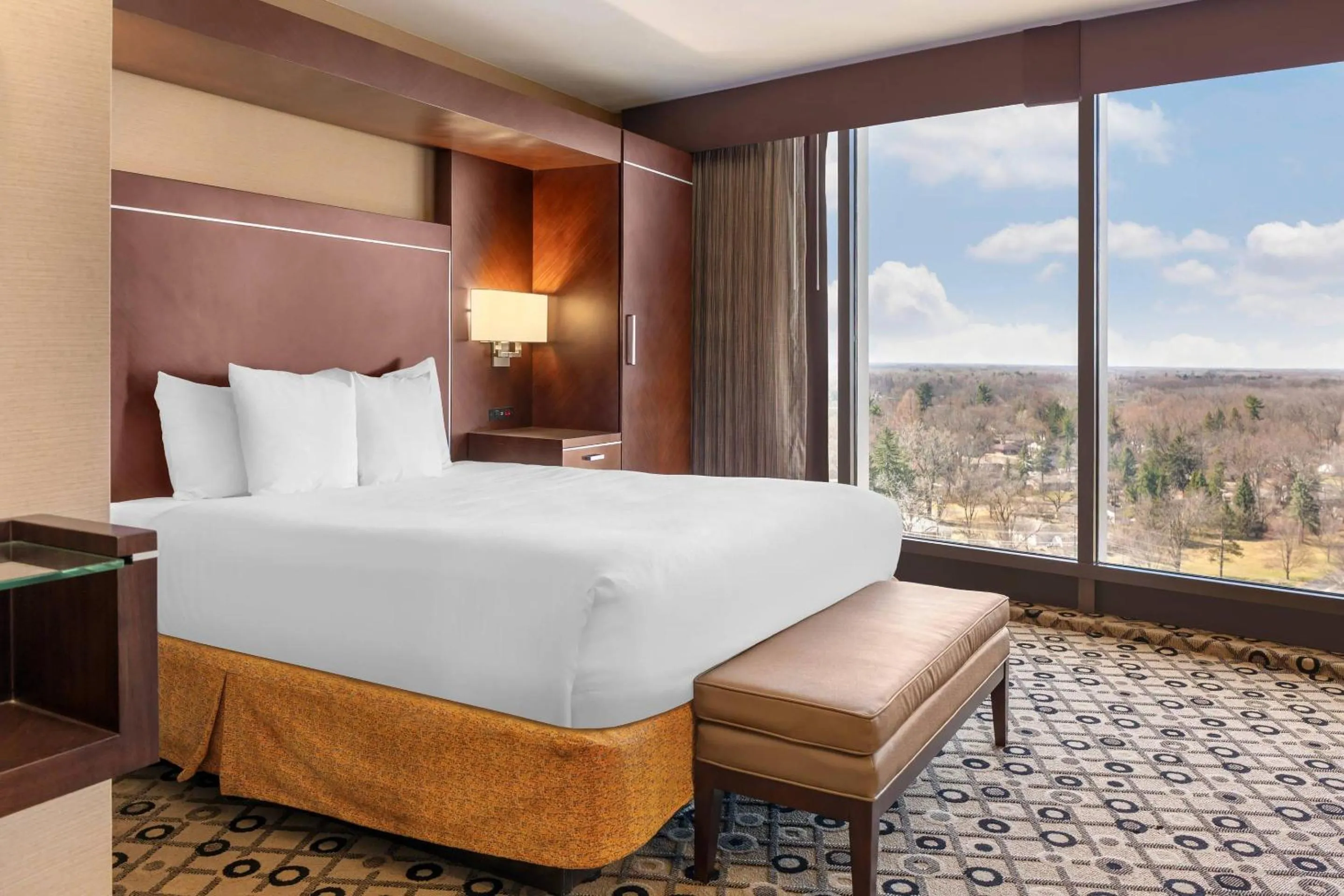 Bedroom, Bed in Radisson Hotel Southfield-Detroit