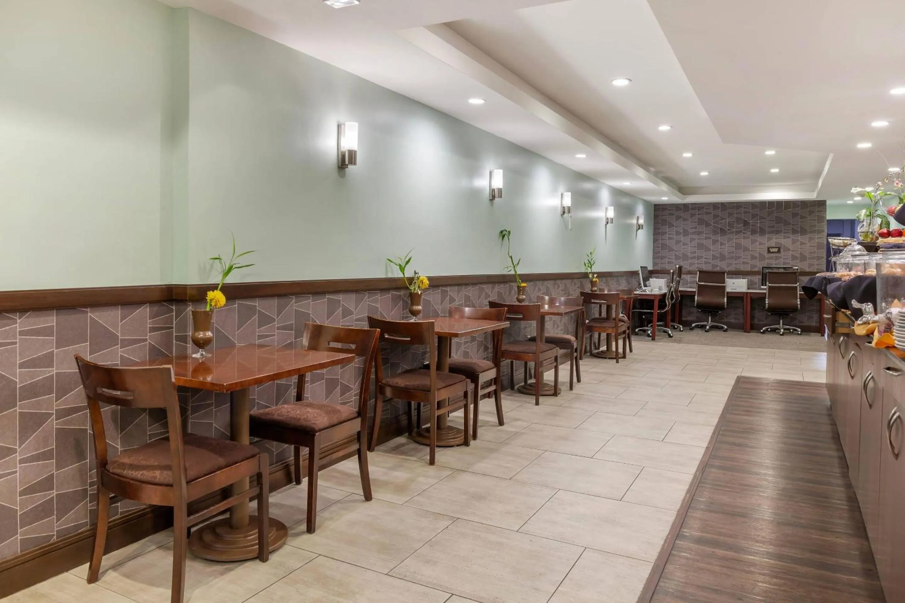 Breakfast in Radisson Hotel Southfield-Detroit