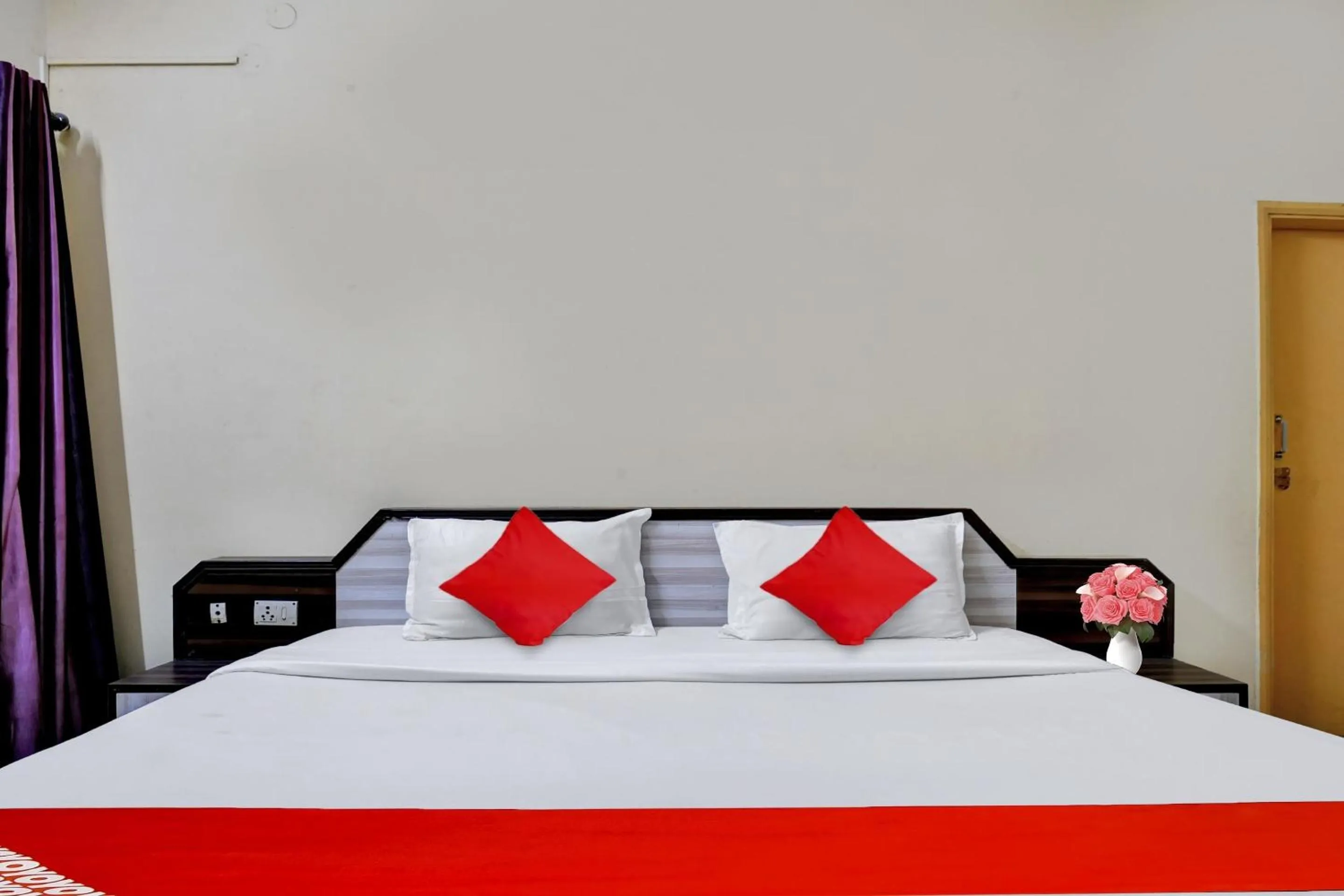 Bedroom, Bed in Hotel O by OYO Arjun