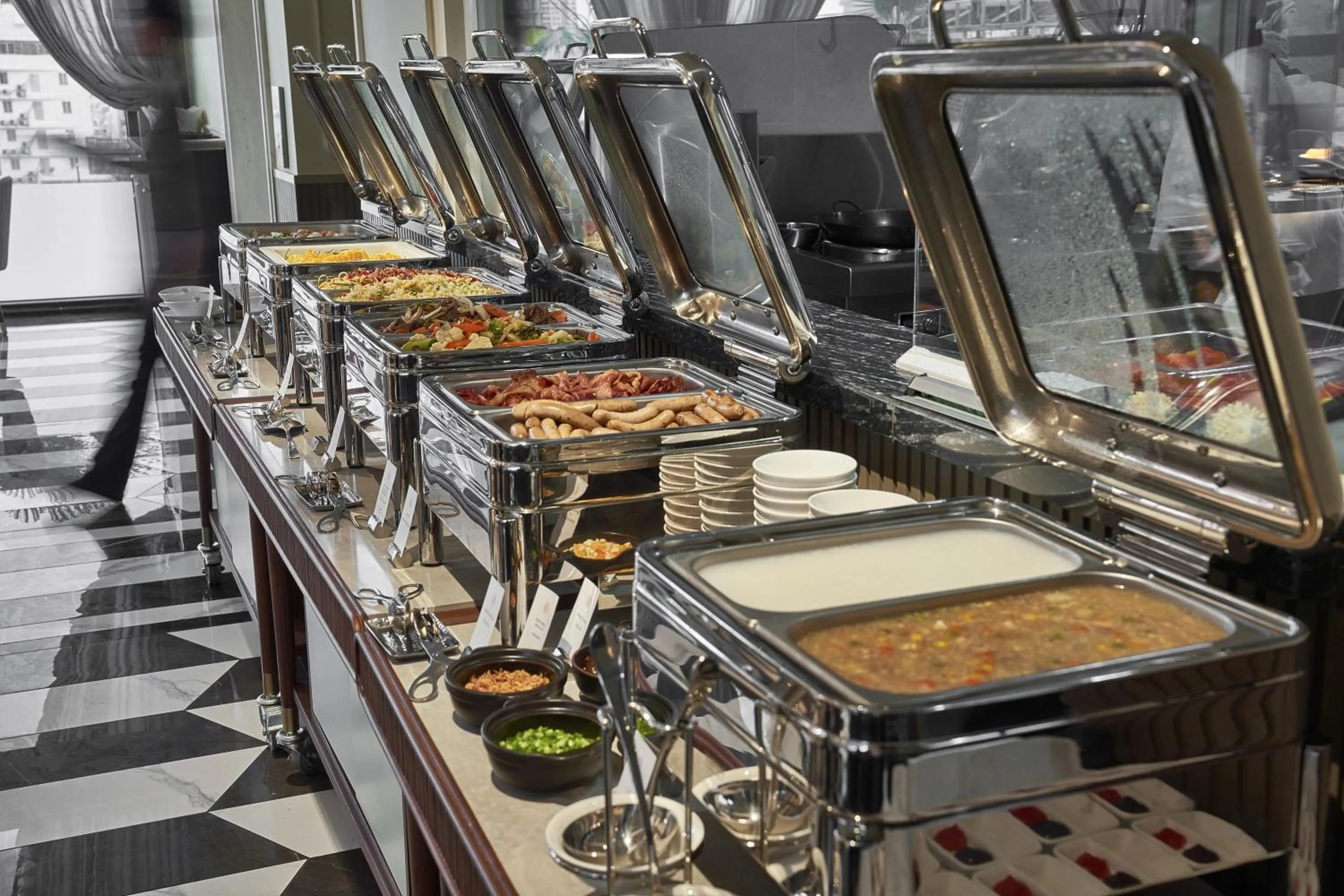 Restaurant/places to eat in La Siesta Premium Saigon