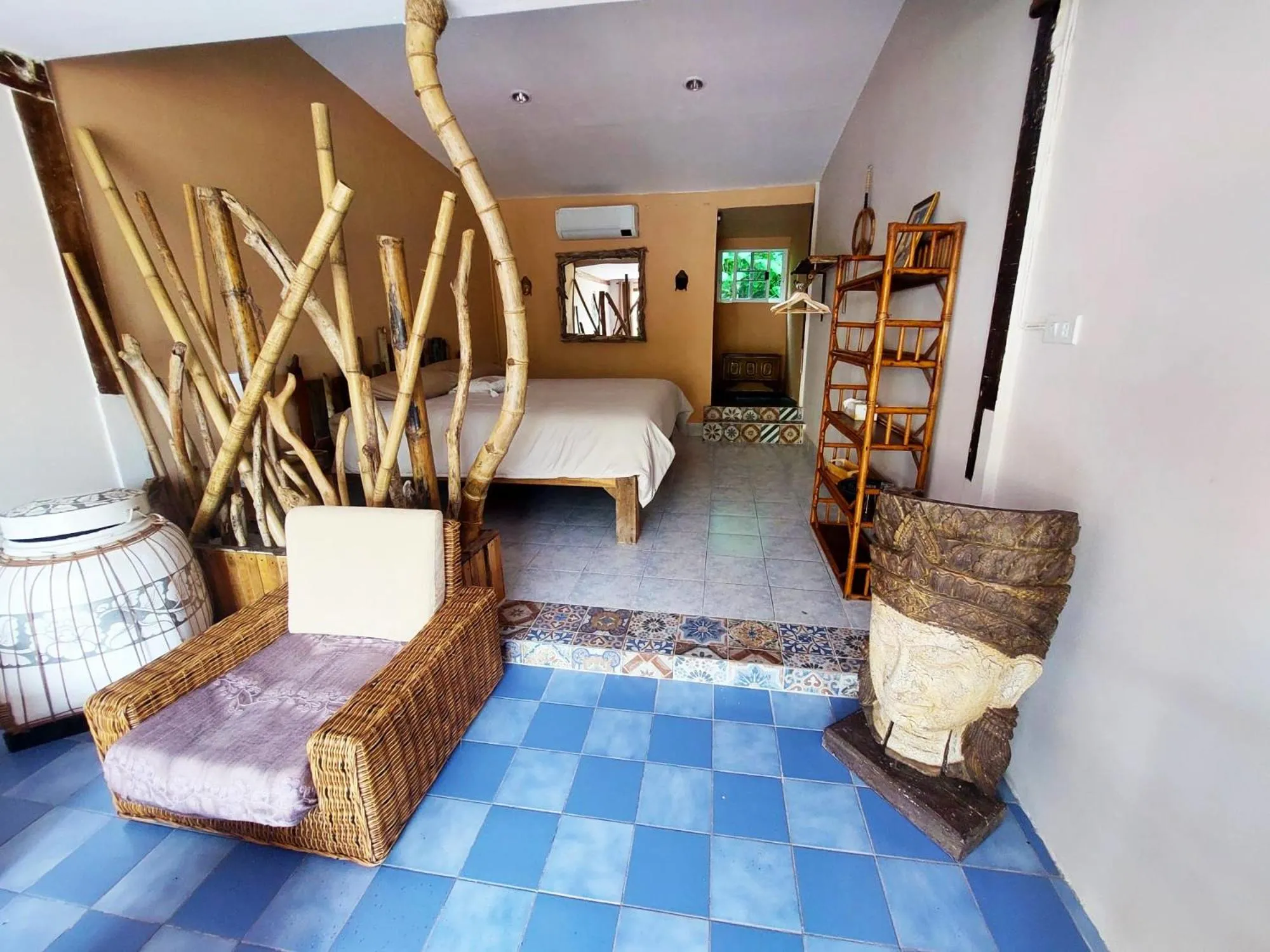 Photo of the whole room, Bed in Baan sikhao Yanui