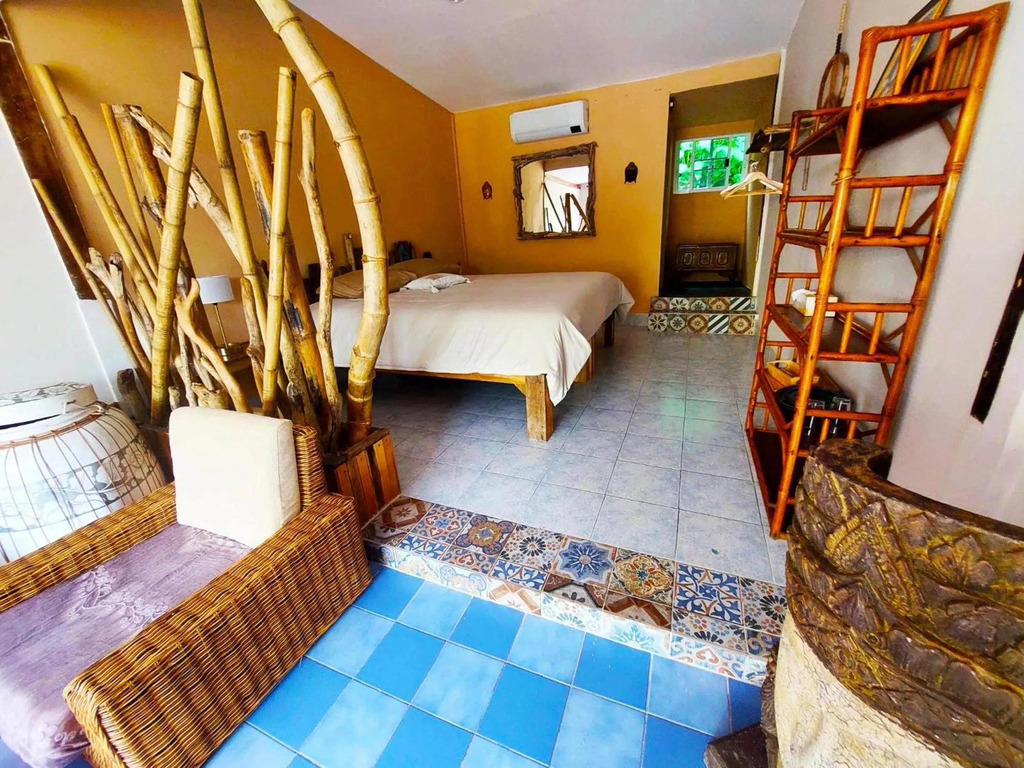 Photo of the whole room, Bed in Baan sikhao Yanui