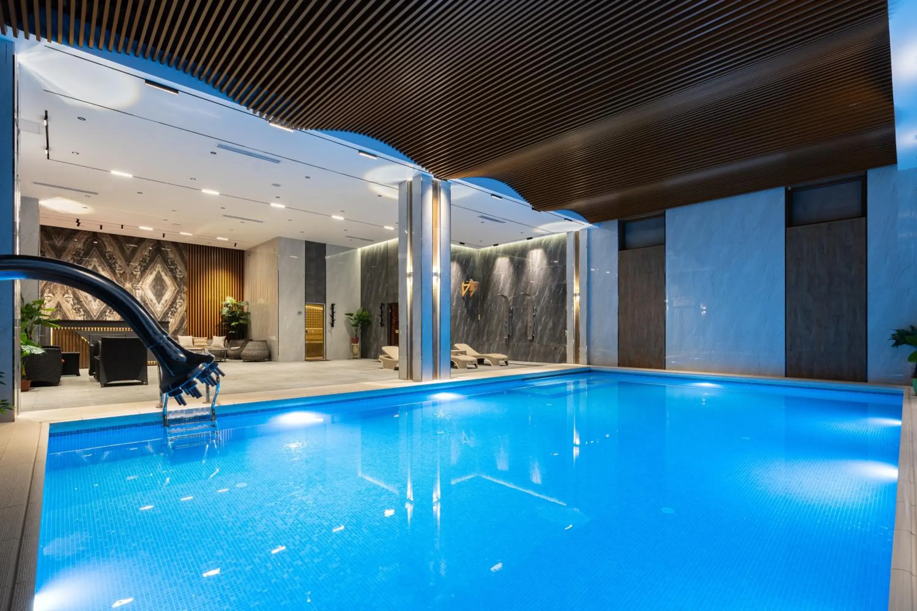 Pool view in Shamsan Airport Hotel Pool view in Shamsan Airport Hotel