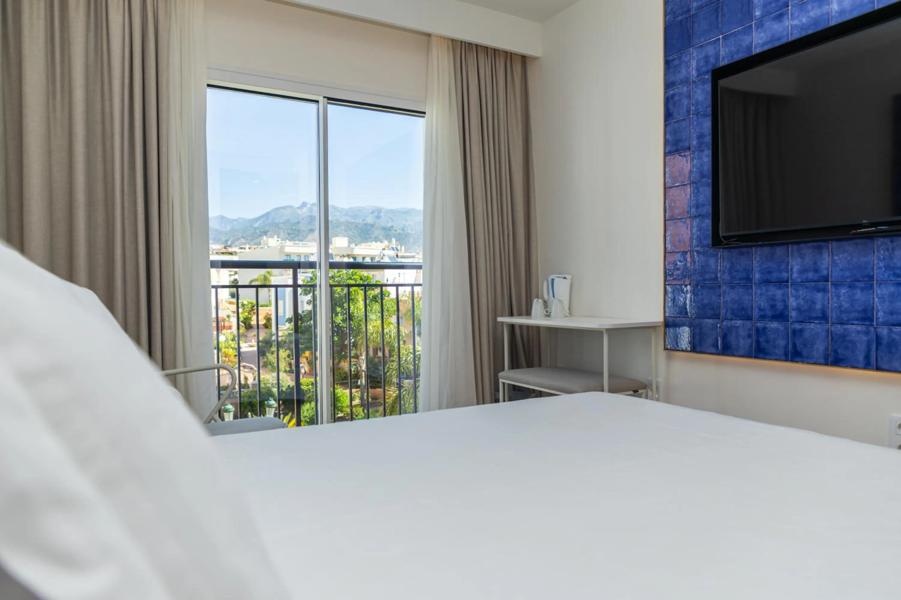 Bedroom, Bed in Perla Marina