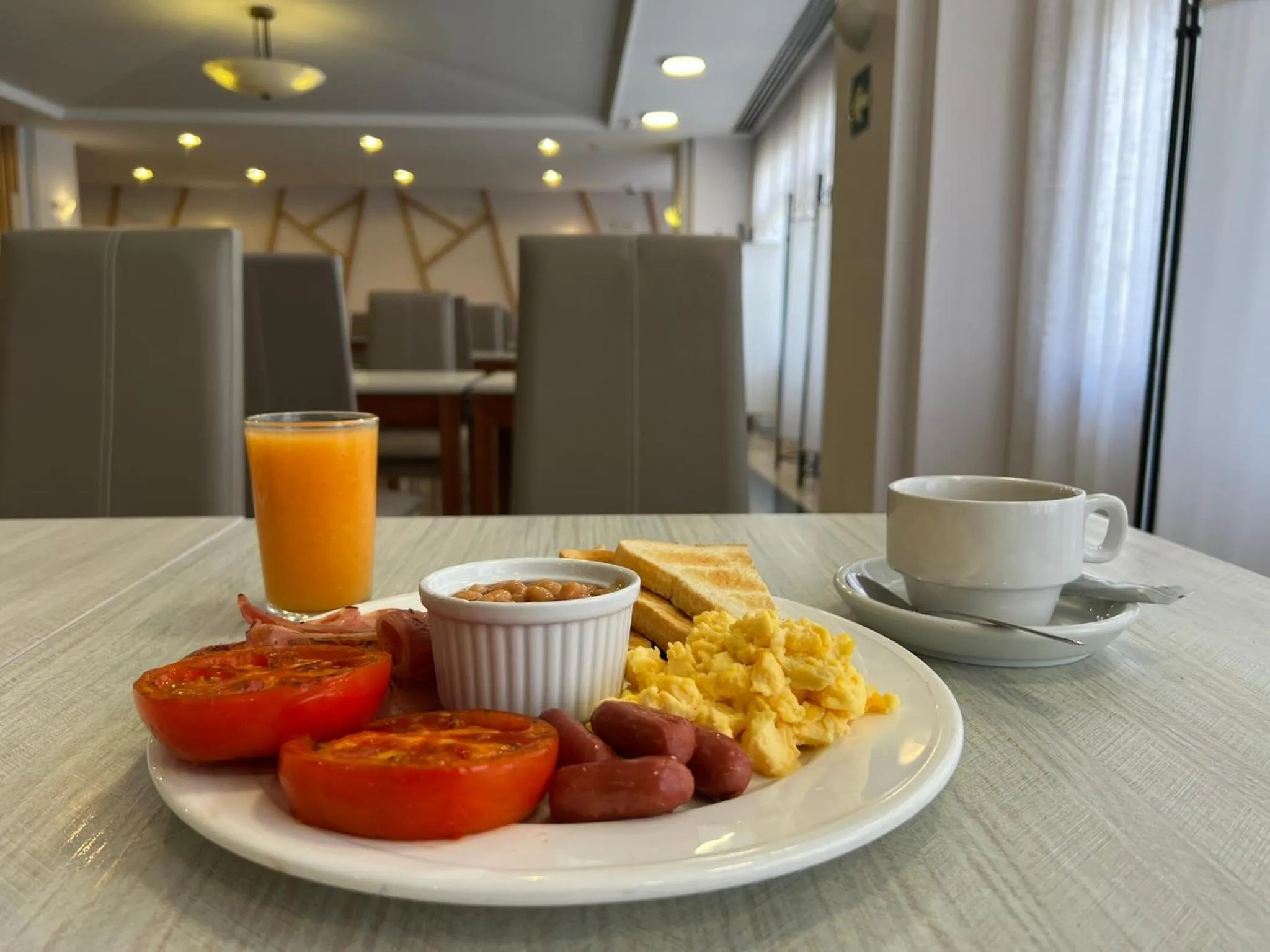 Restaurant/places to eat in Perla Marina