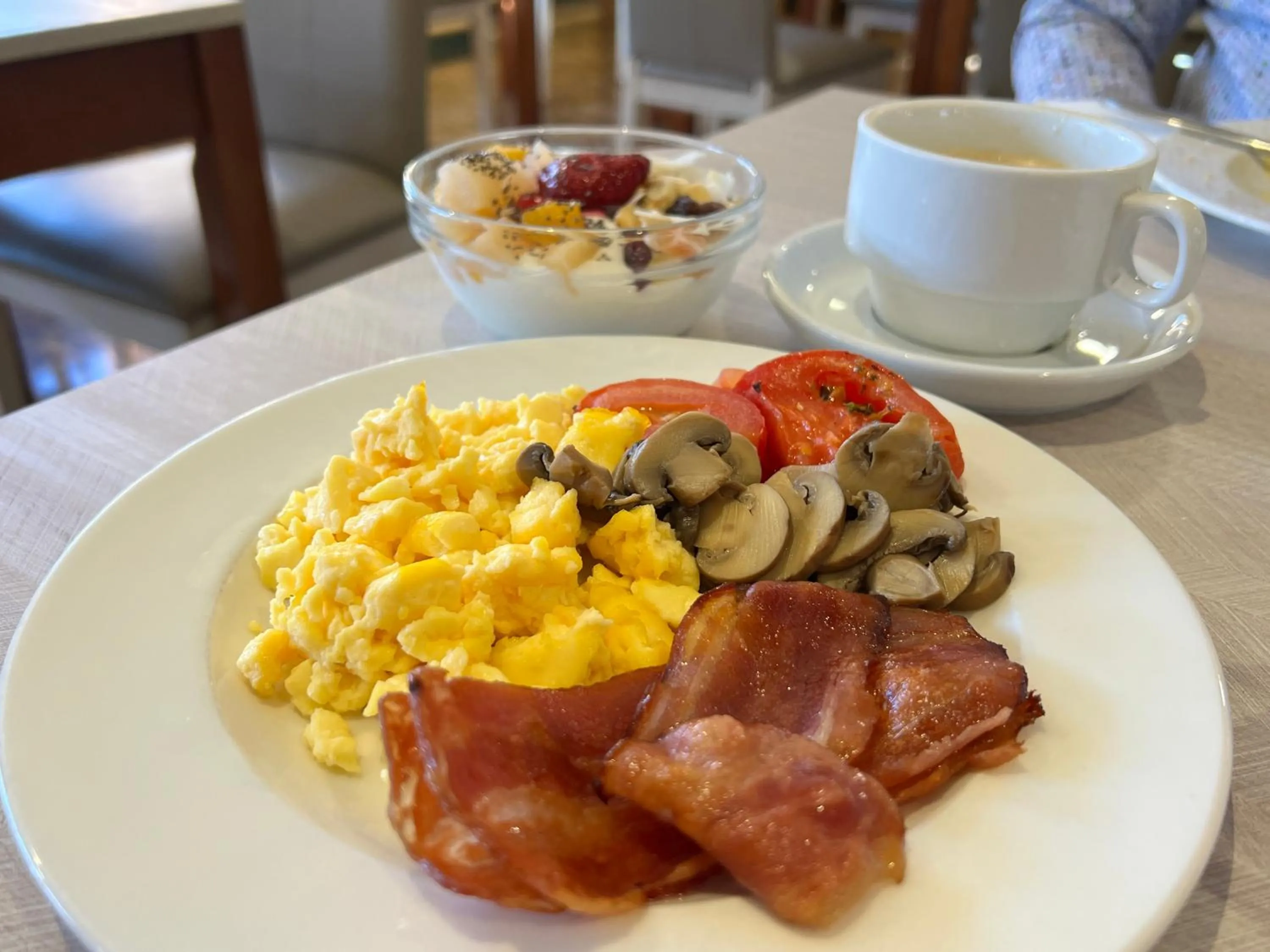 Restaurant/places to eat in Perla Marina