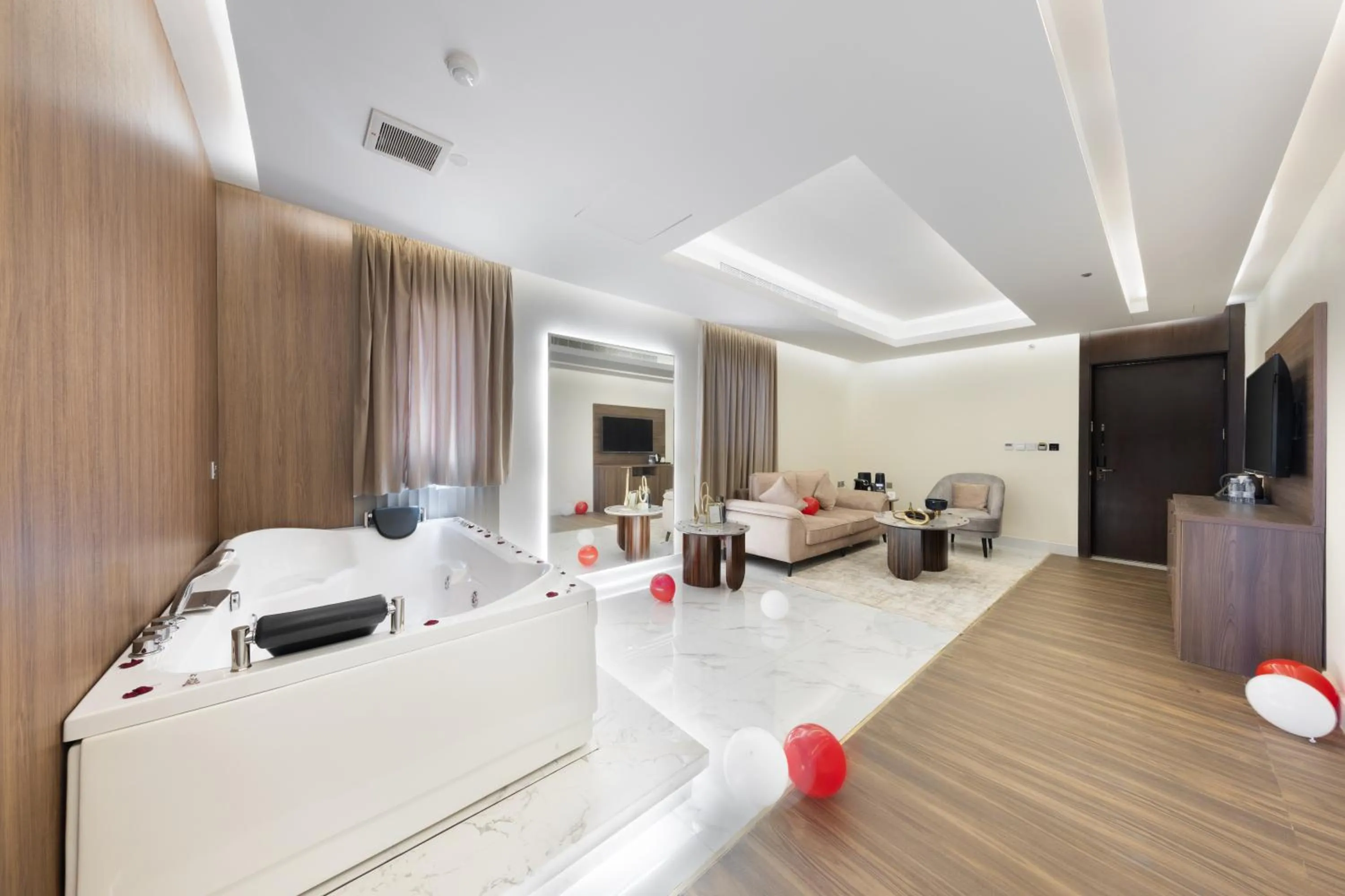 Bed in Luxury Night Al Mounisea