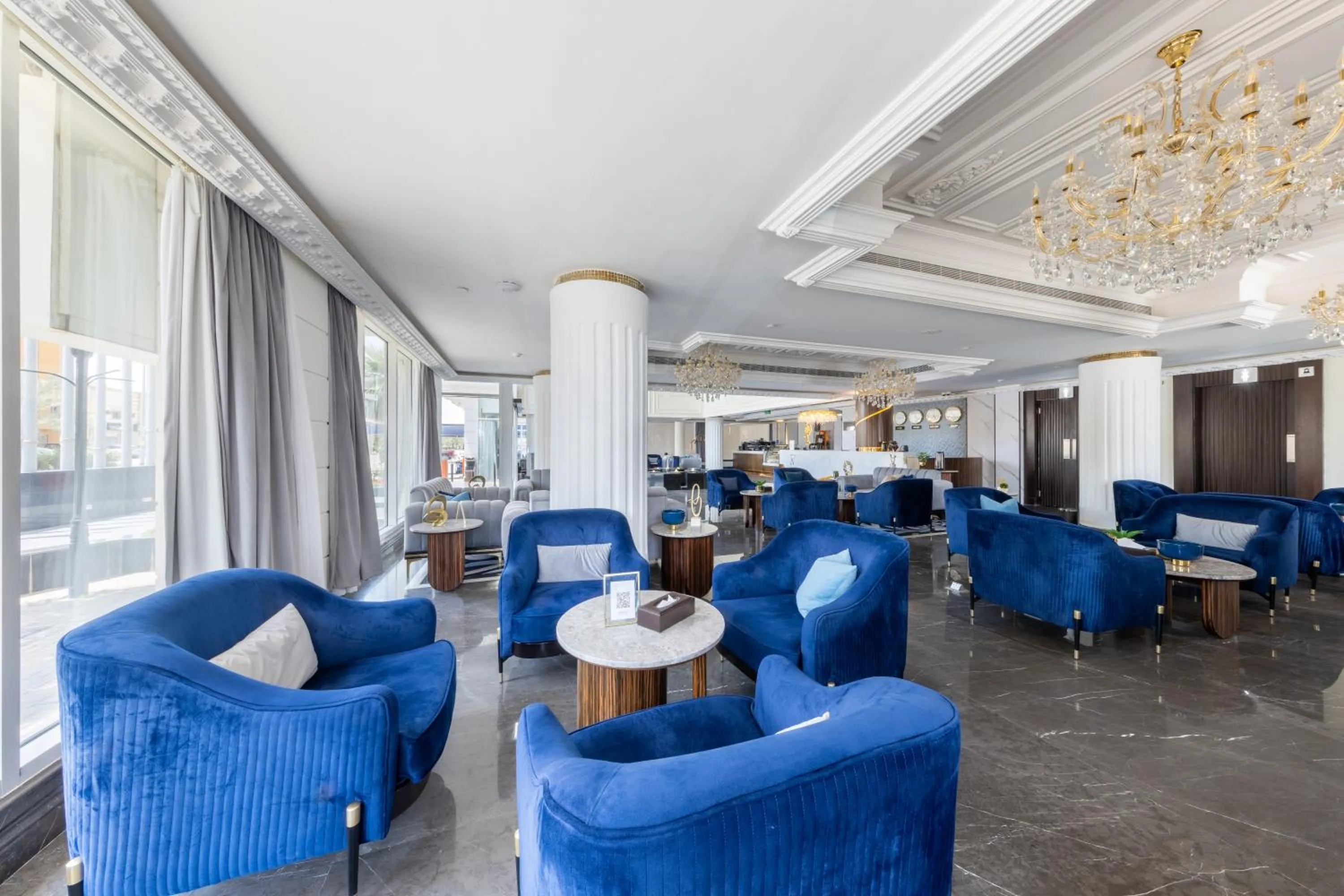 Luxury Night Al Mounisea