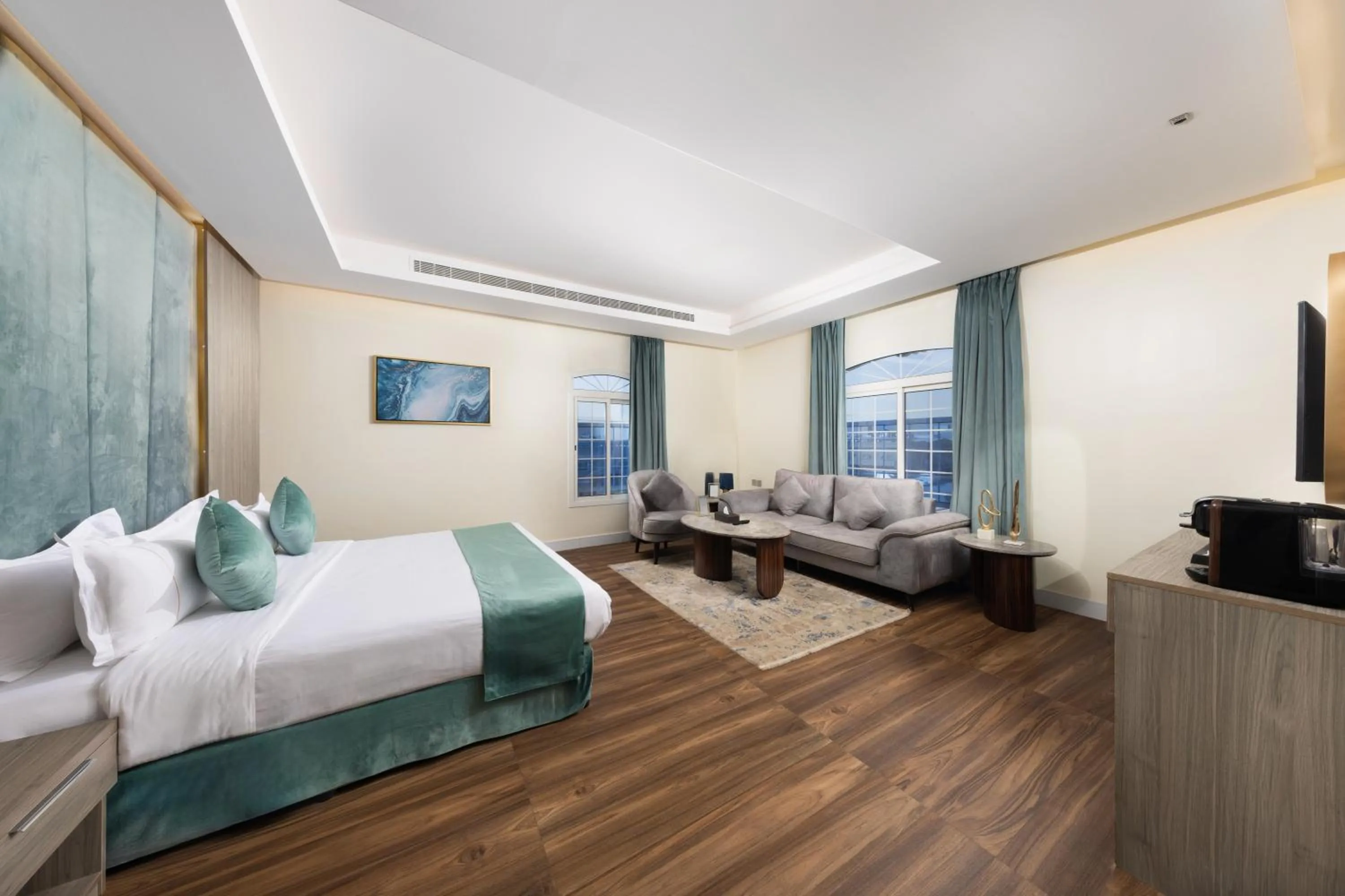 Bed in Luxury Night Al Mounisea