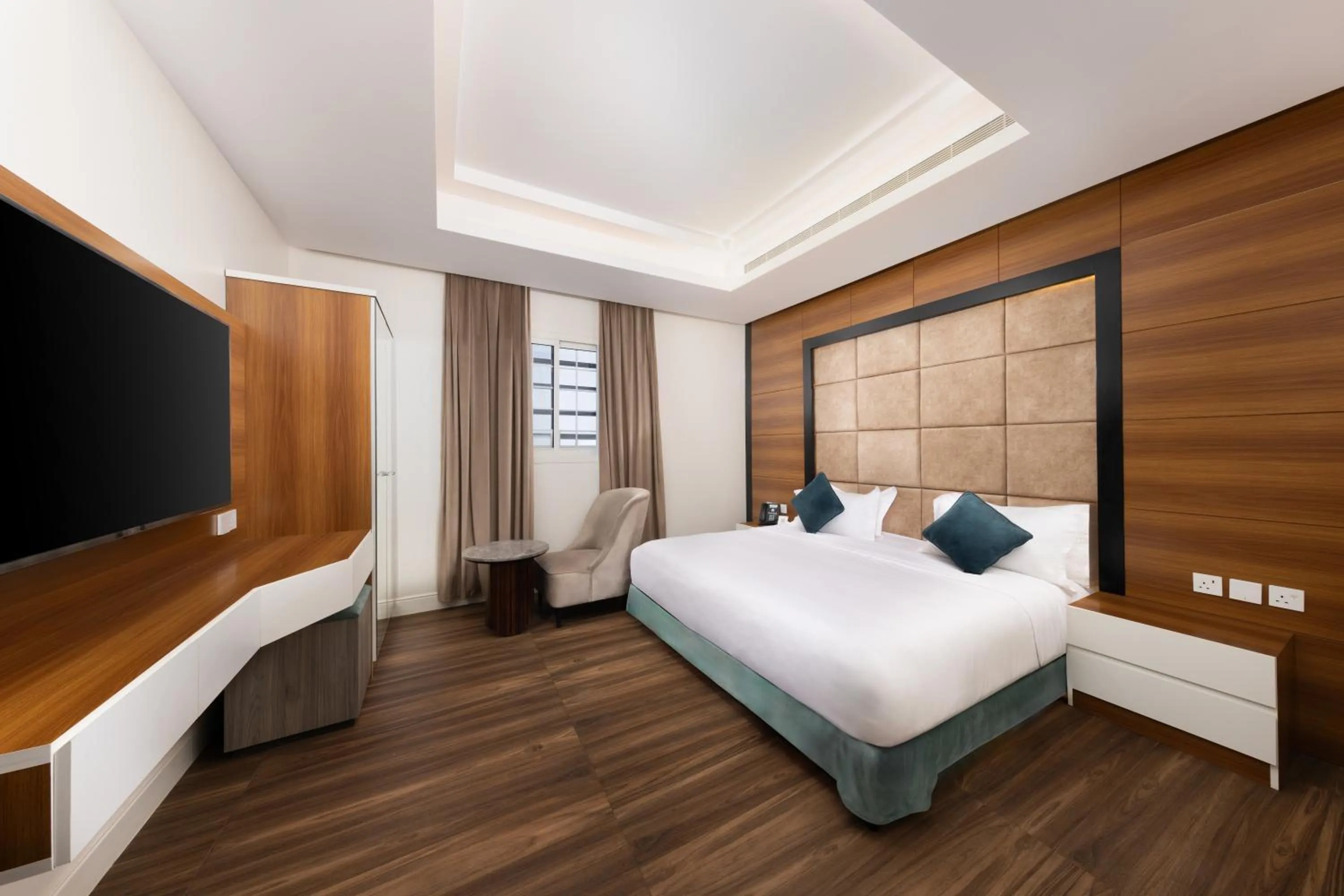 Bed in Luxury Night Al Mounisea