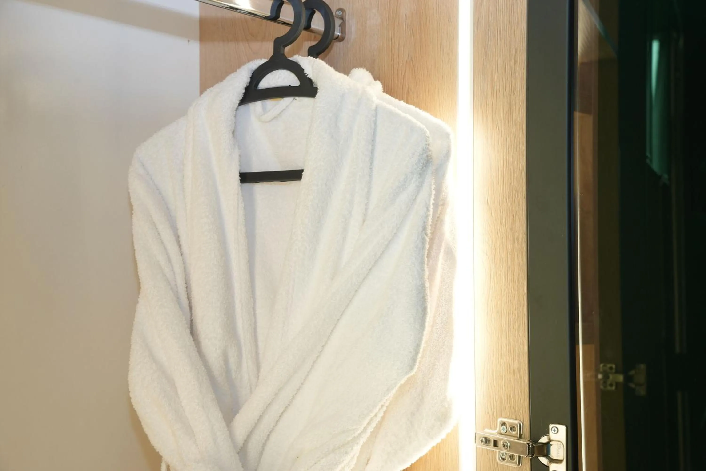 wardrobe in Ambassador Skyline Apartments