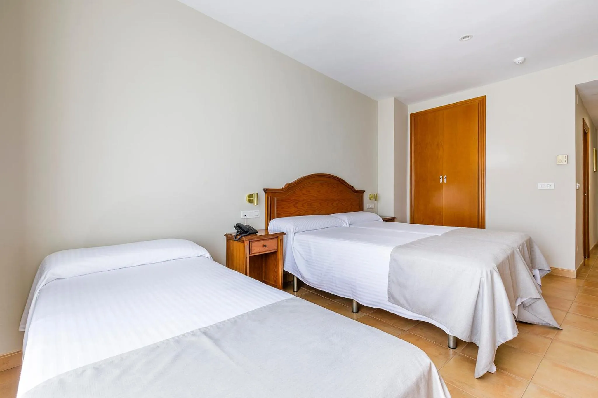 Bed in Hotel Almijara - Mares